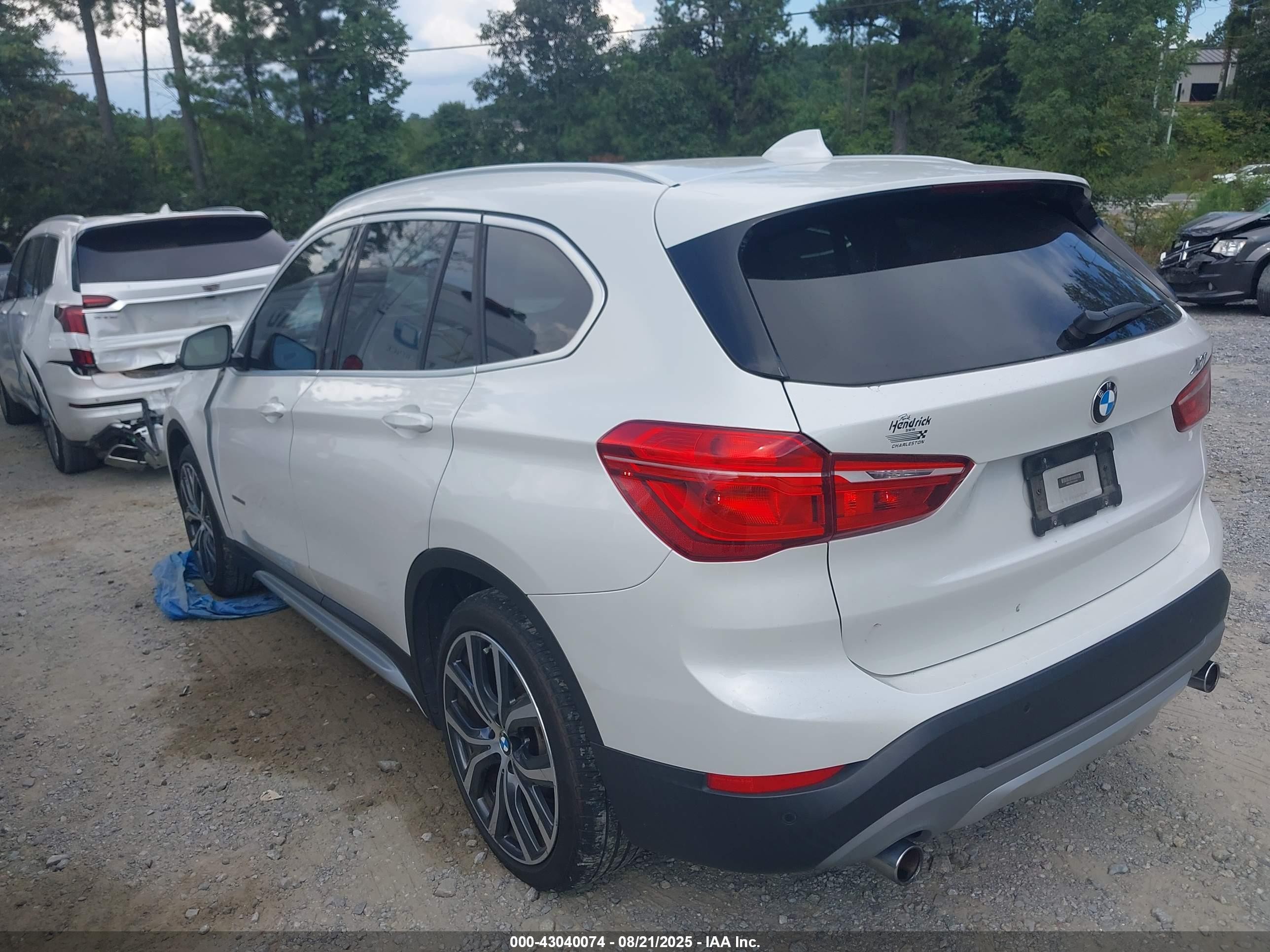 2018 Bmw X1 Sdrive28i Белый vin: WBXHU7C34J5H42496