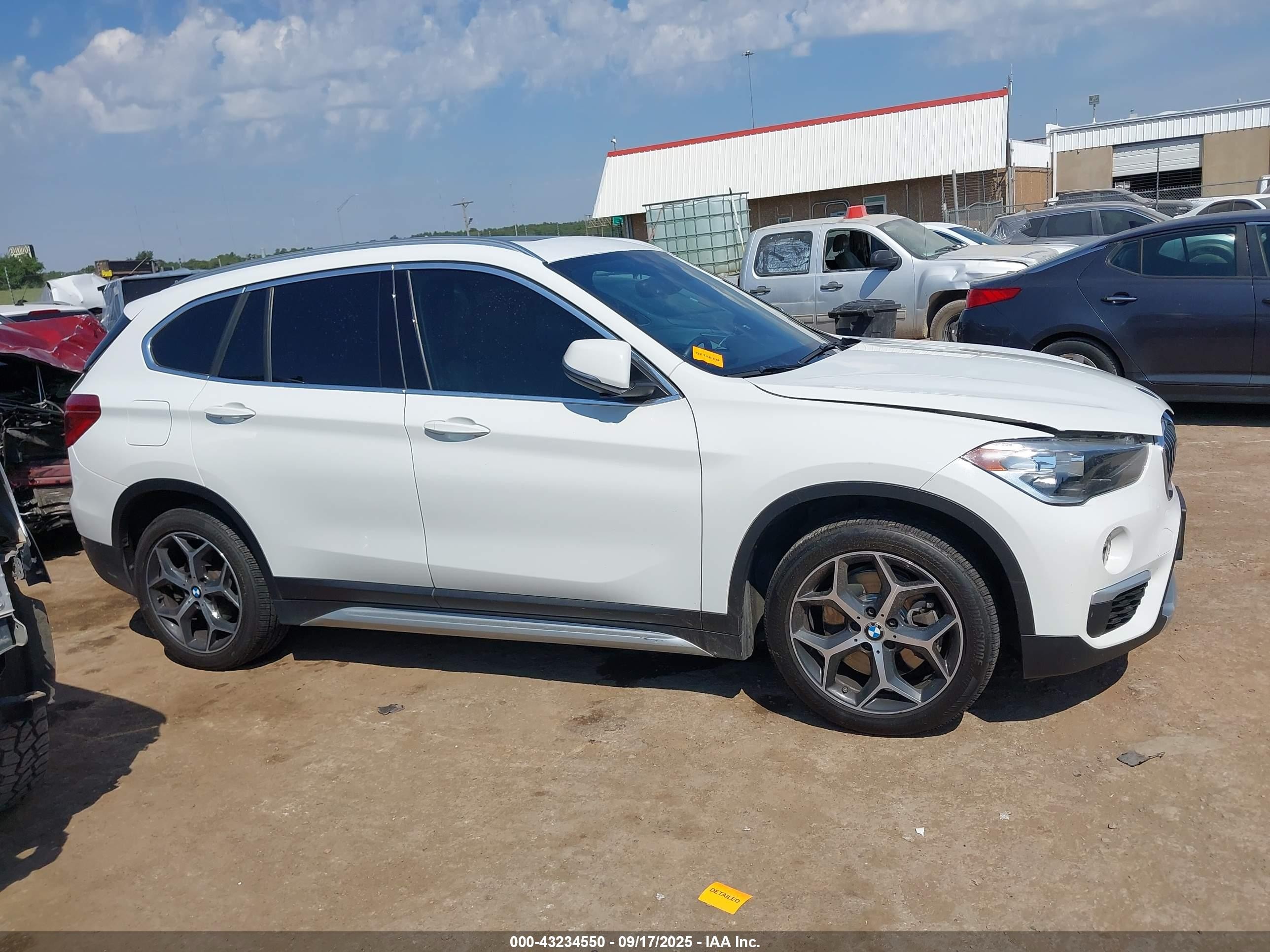 2018 Bmw X1 Sdrive28i Белый vin: WBXHU7C35J5L07581