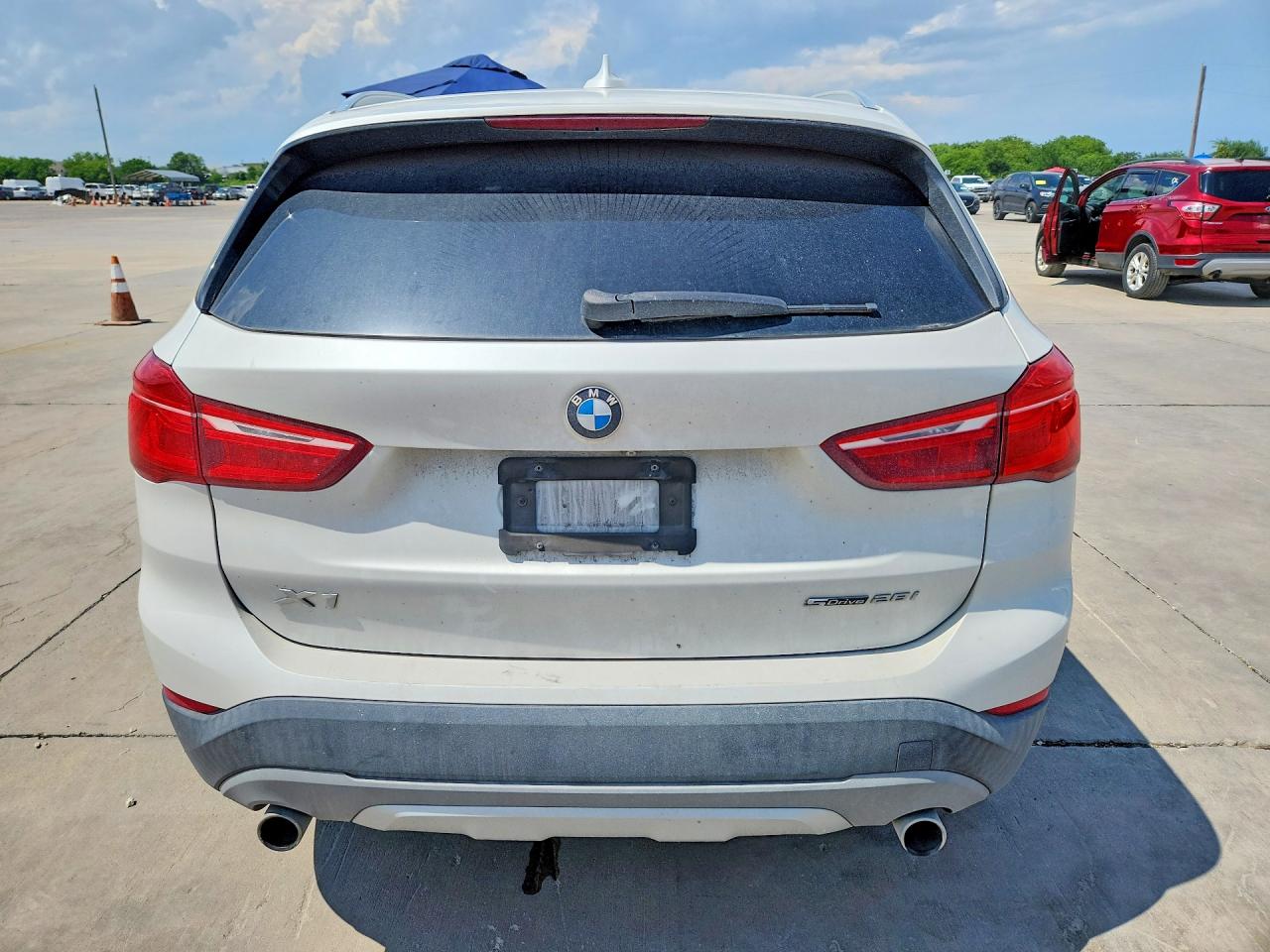 2018 Bmw X1 Sdrive28i White vin: WBXHU7C37J5L09221