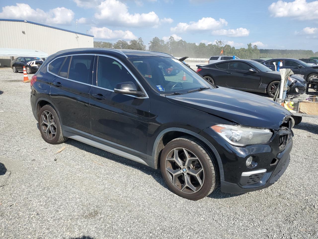 2018 Bmw X1 Sdrive28i Черный vin: WBXHU7C38J5L07381