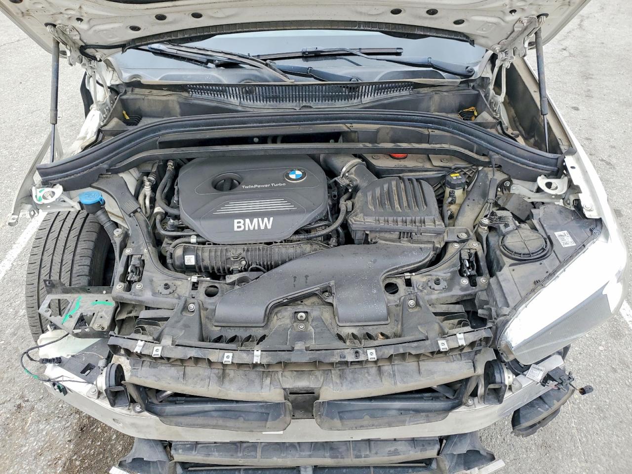 2018 Bmw X1 Sdrive28i White vin: WBXHU7C3XJ5H39408