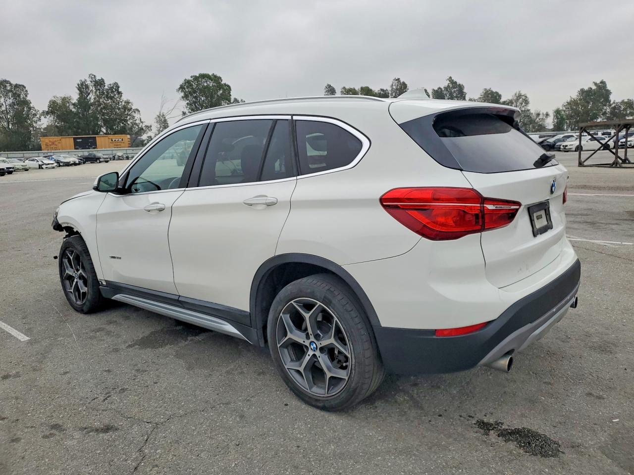 2018 Bmw X1 Sdrive28i White vin: WBXHU7C3XJ5H39408