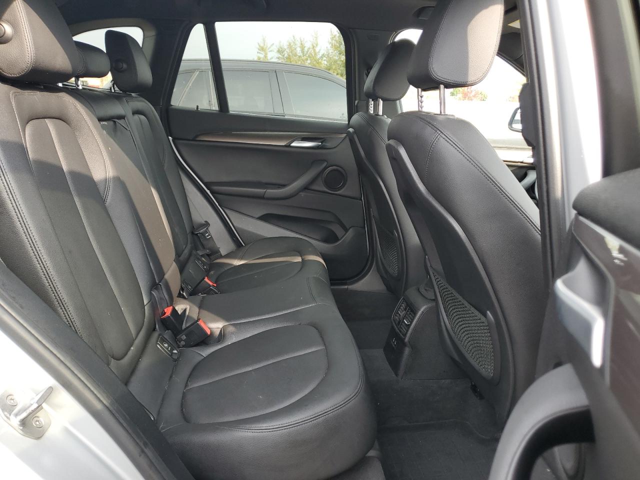 2020 Bmw X1 Xdrive28i Silver vin: WBXJG9C07L5P29137