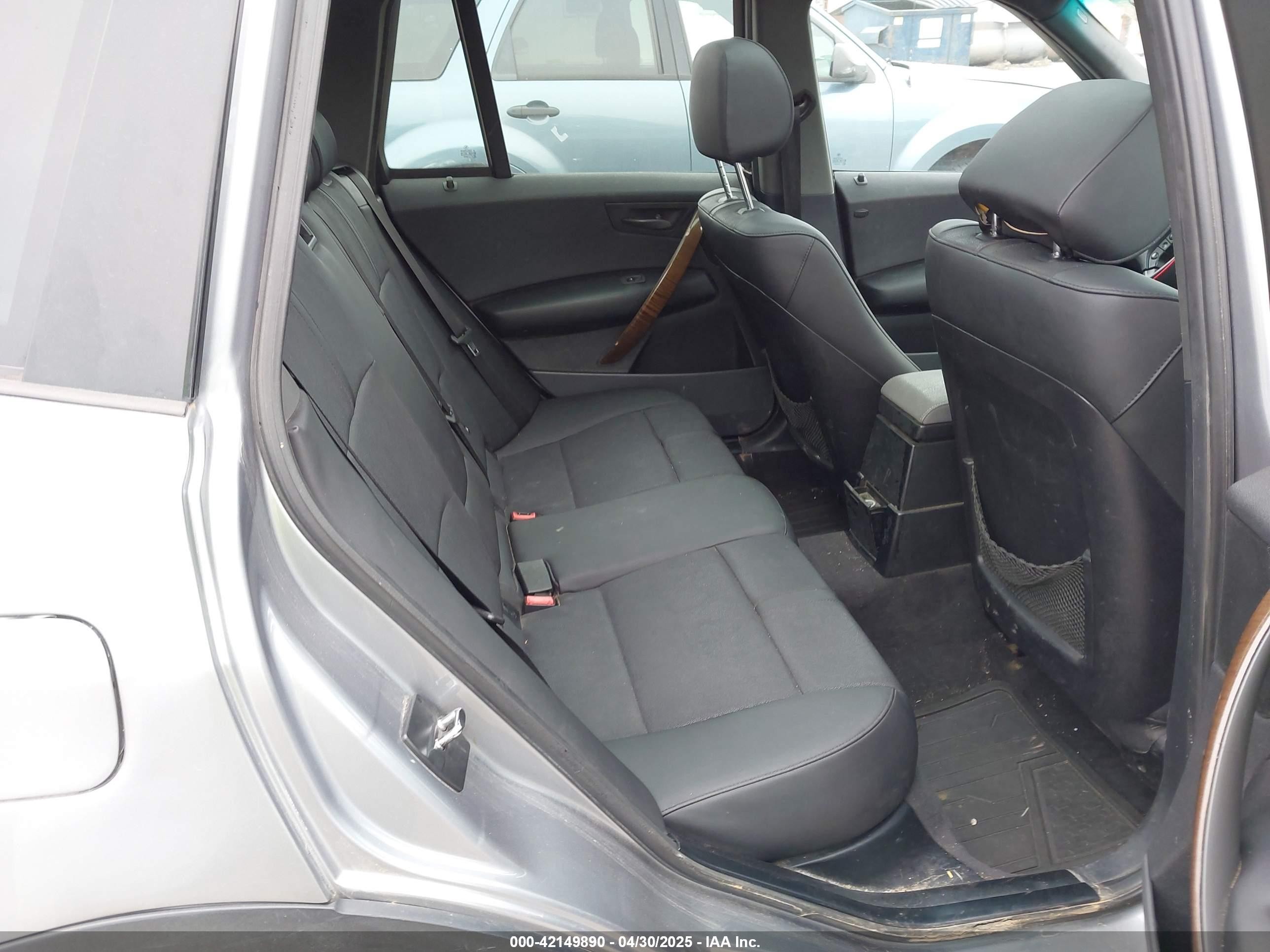 2004 Bmw X3 2.5i Gray vin: WBXPA73424WB25190