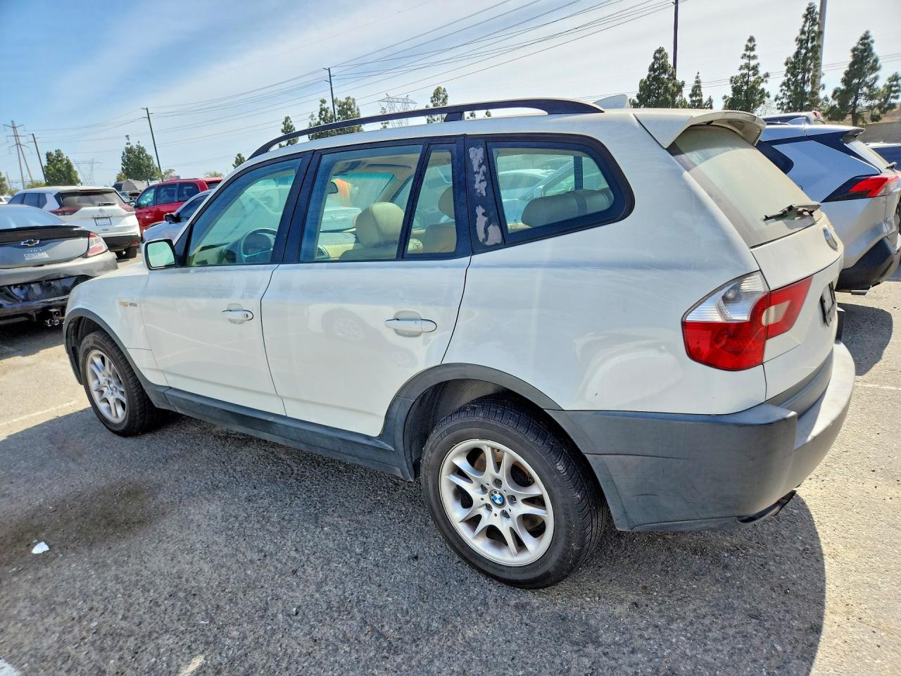 2004 Bmw X3 2.5i White vin: WBXPA73484WA77582