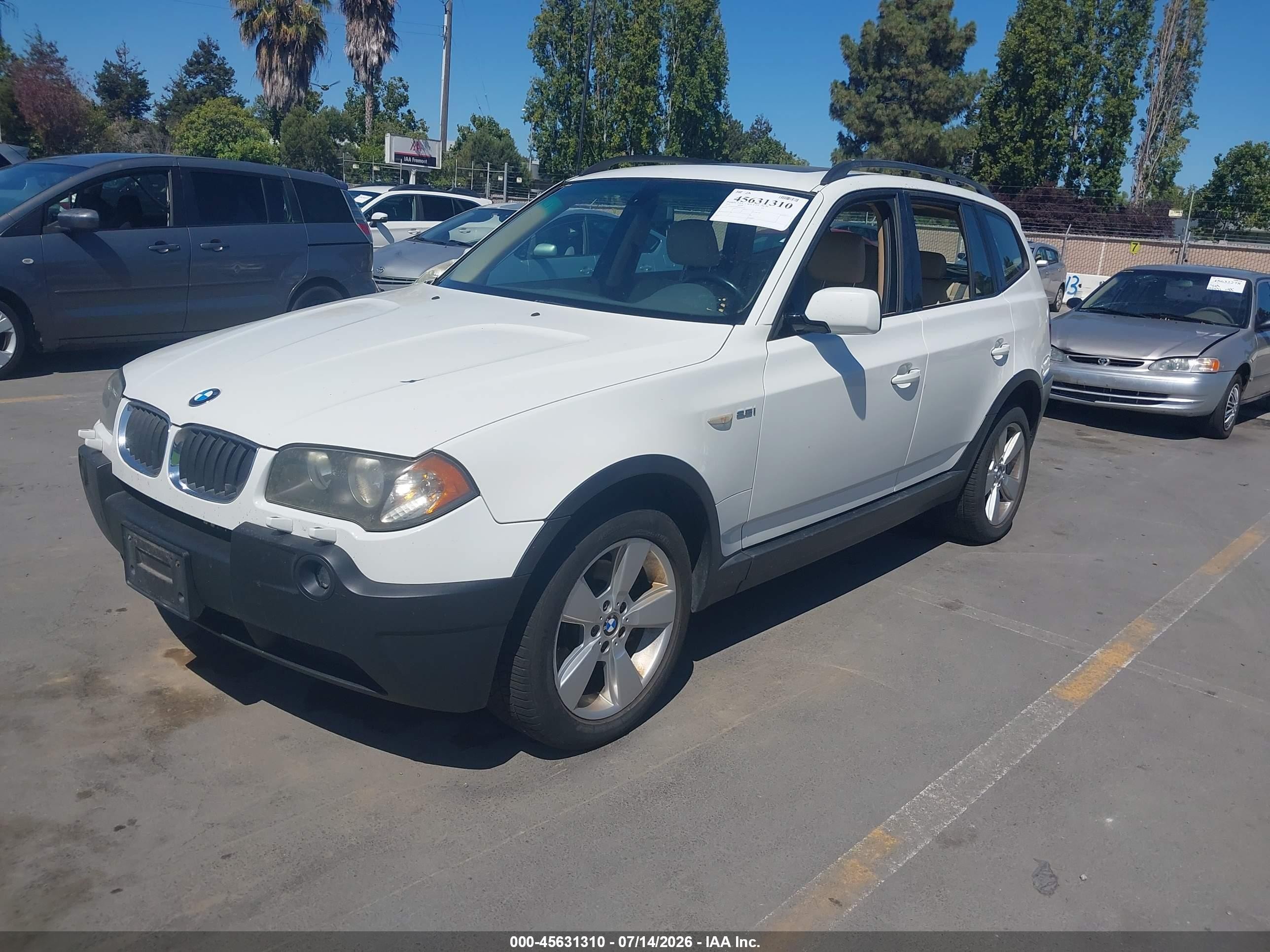 2004 Bmw X3 2.5i White vin: WBXPA73494WC43270