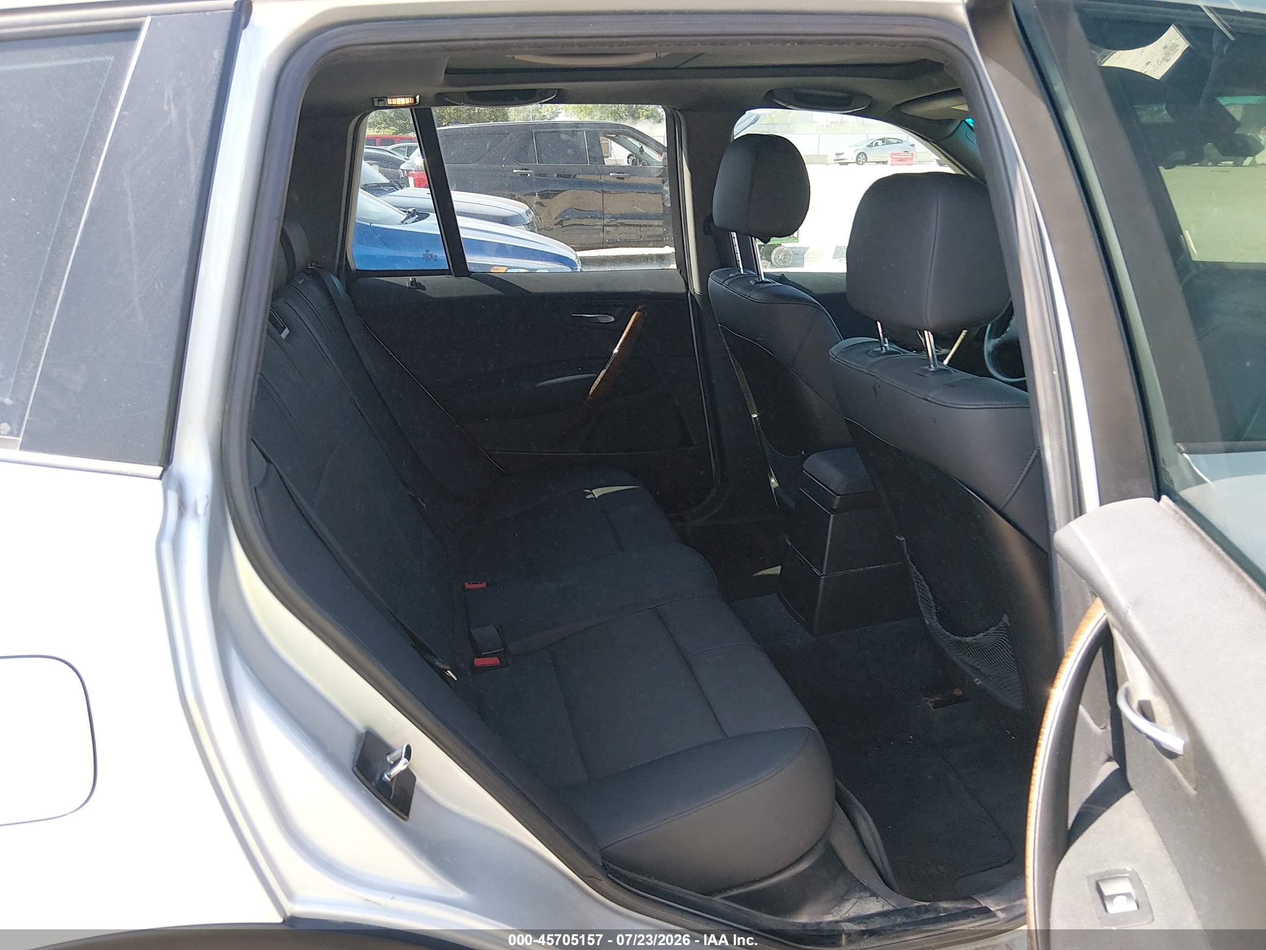 2005 Bmw X3 3.0i Silver vin: WBXPA93415WD11445