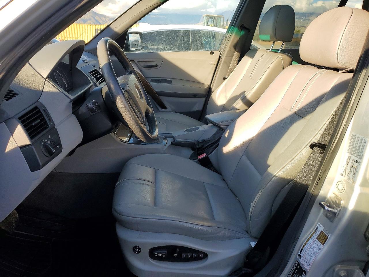2004 Bmw X3 3.0i Silver vin: WBXPA93424WC32381
