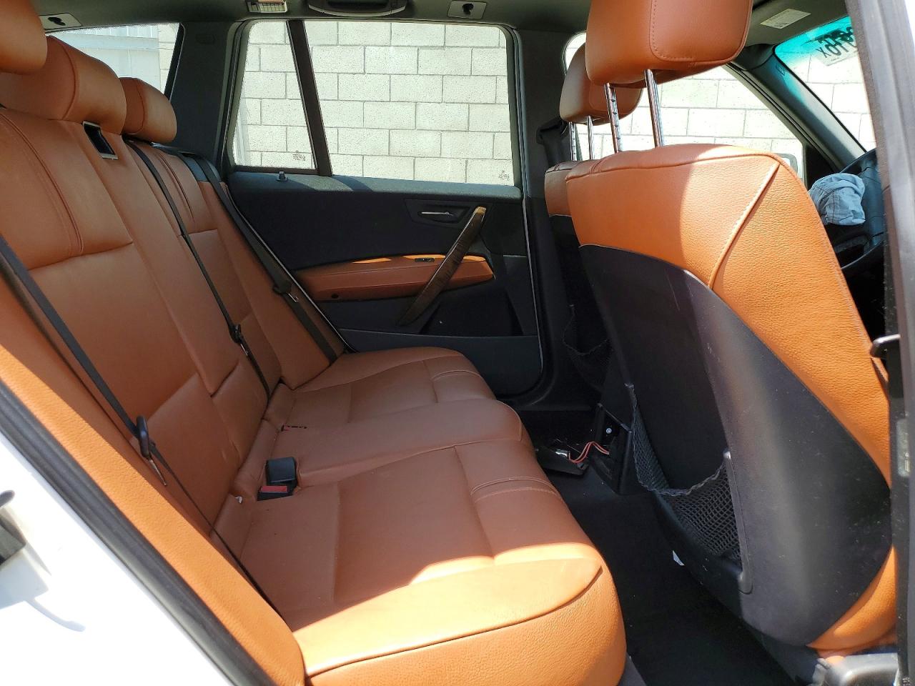2004 Bmw X3 3.0i White vin: WBXPA93444WA65635