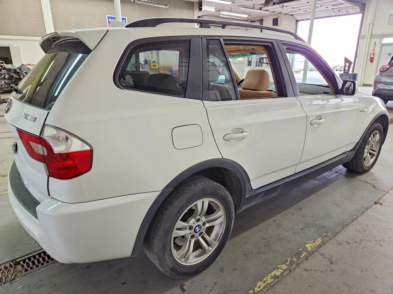 2006 Bmw X3 3.0i White vin: WBXPA93486WG84404