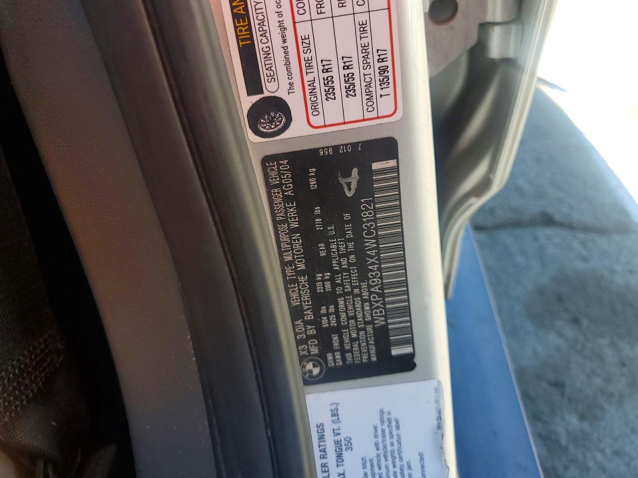 2004 Bmw X3 Серебряный vin: WBXPA934X4WC31821