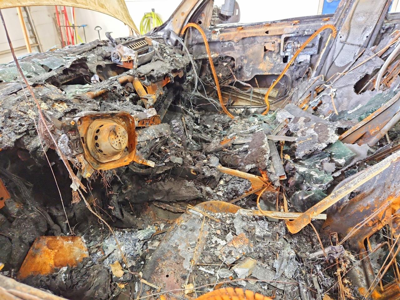 2006 Bmw X3 3.0i Burn vin: WBXPA934X6WD30870
