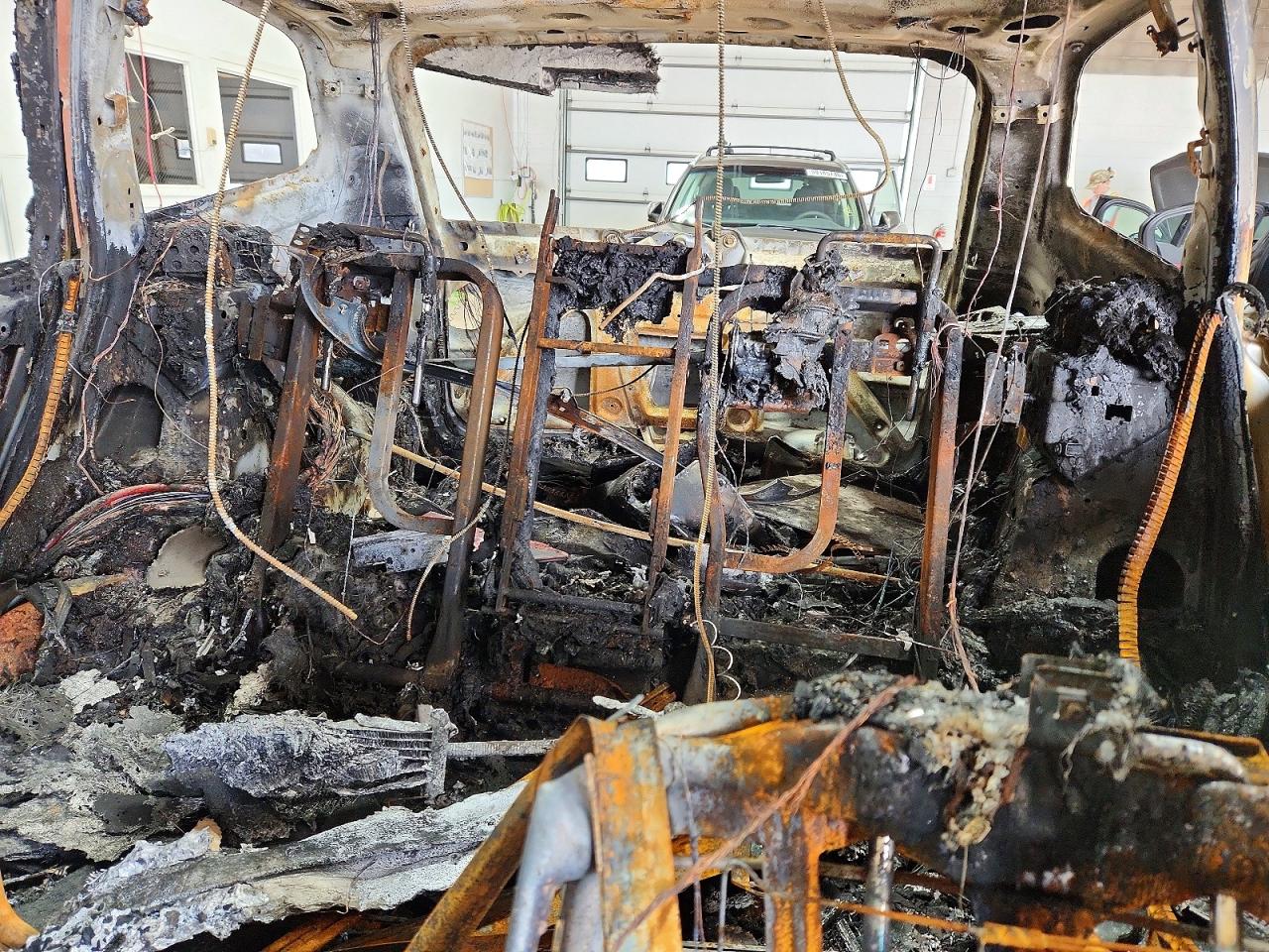 2006 Bmw X3 3.0i Burn vin: WBXPA934X6WD30870