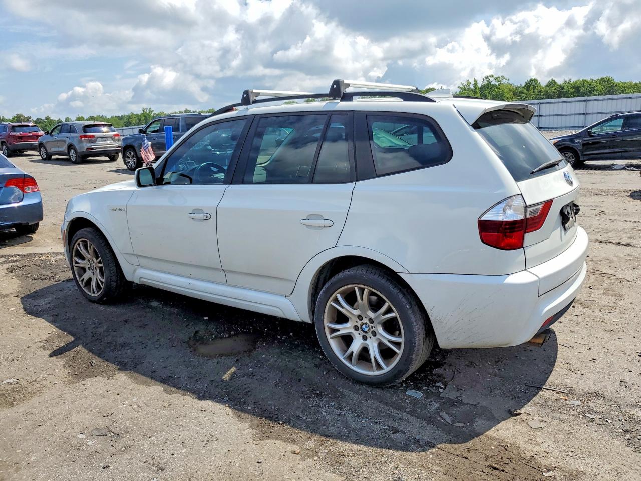 2007 Bmw X3 White vin: WBXPC93407WF17661