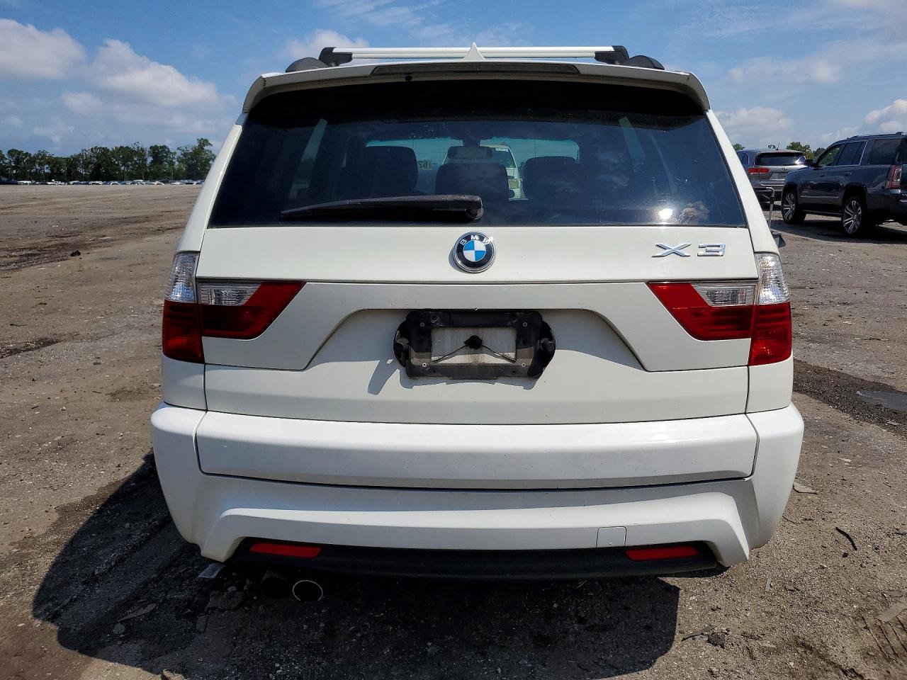 2007 Bmw X3 White vin: WBXPC93407WF17661