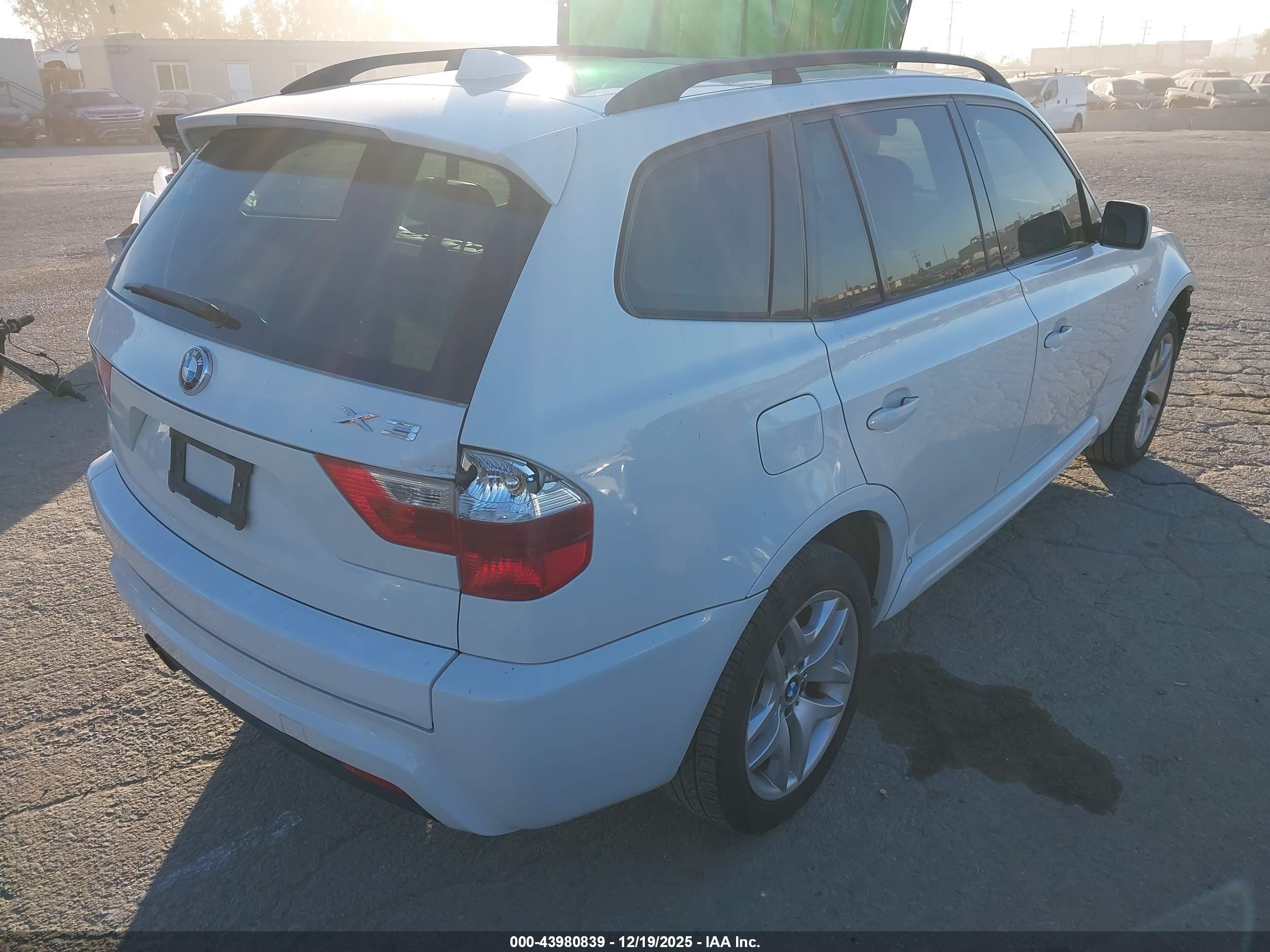 2007 Bmw X3 3.0si Белый vin: WBXPC93417WF15742