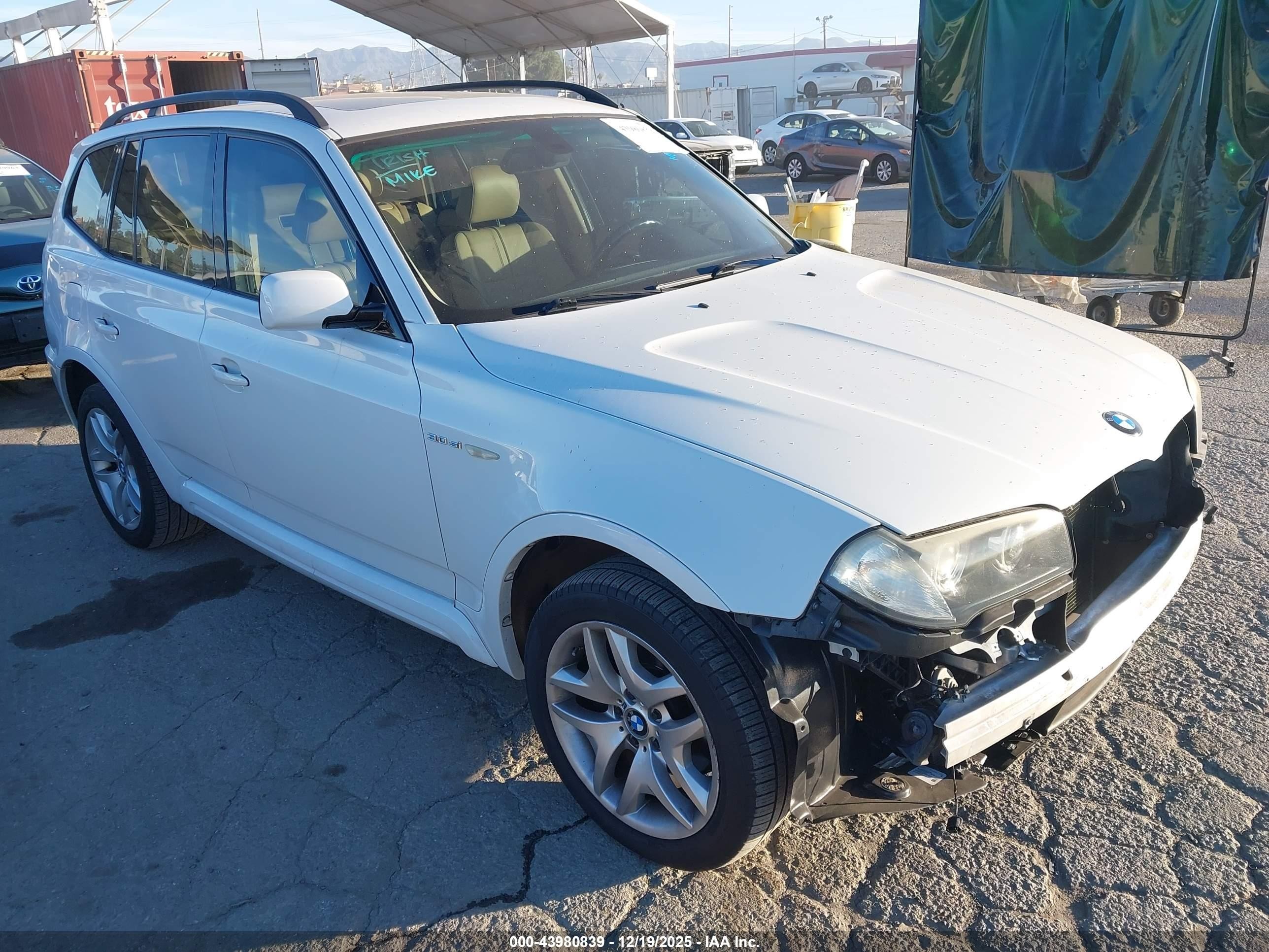 2007 Bmw X3 3.0si White vin: WBXPC93417WF15742