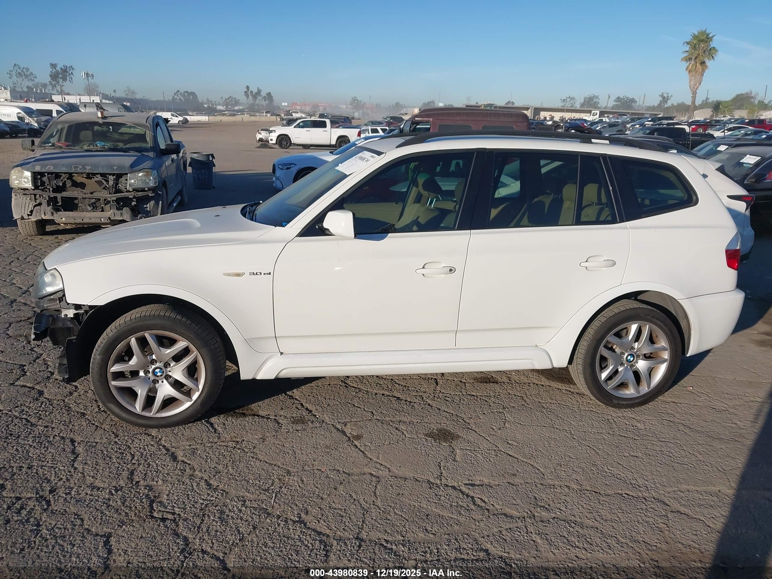 2007 Bmw X3 3.0si Белый vin: WBXPC93417WF15742