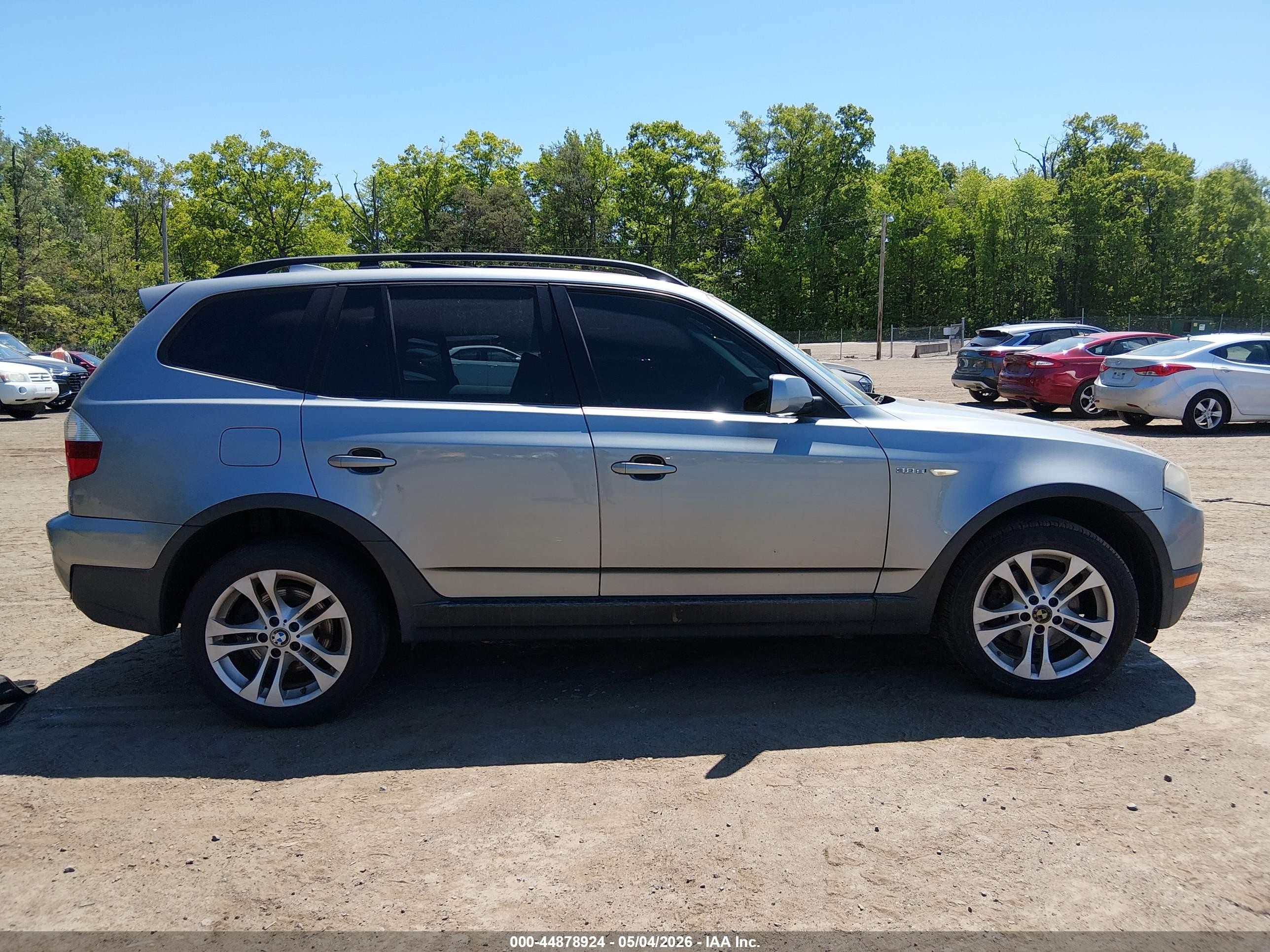 2007 Bmw X3 3.0si White vin: WBXPC93437WF26970