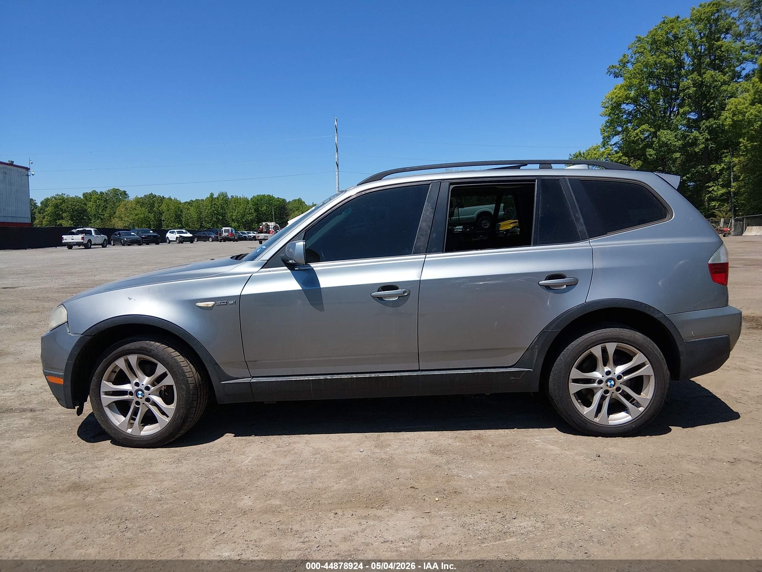 2007 Bmw X3 3.0si White vin: WBXPC93437WF26970