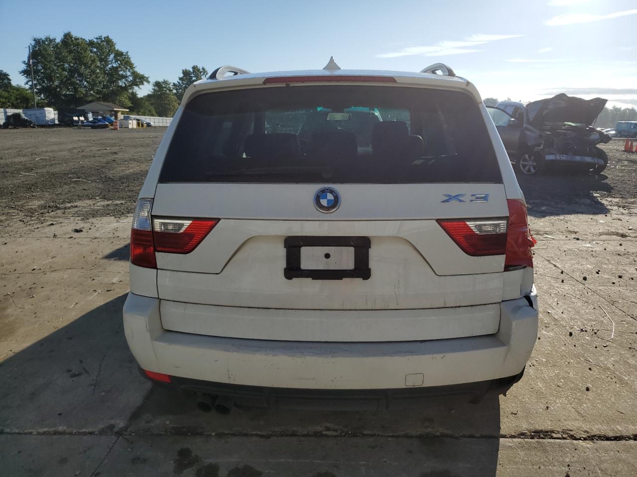 2007 Bmw X3 3.0si White vin: WBXPC93447WF15637