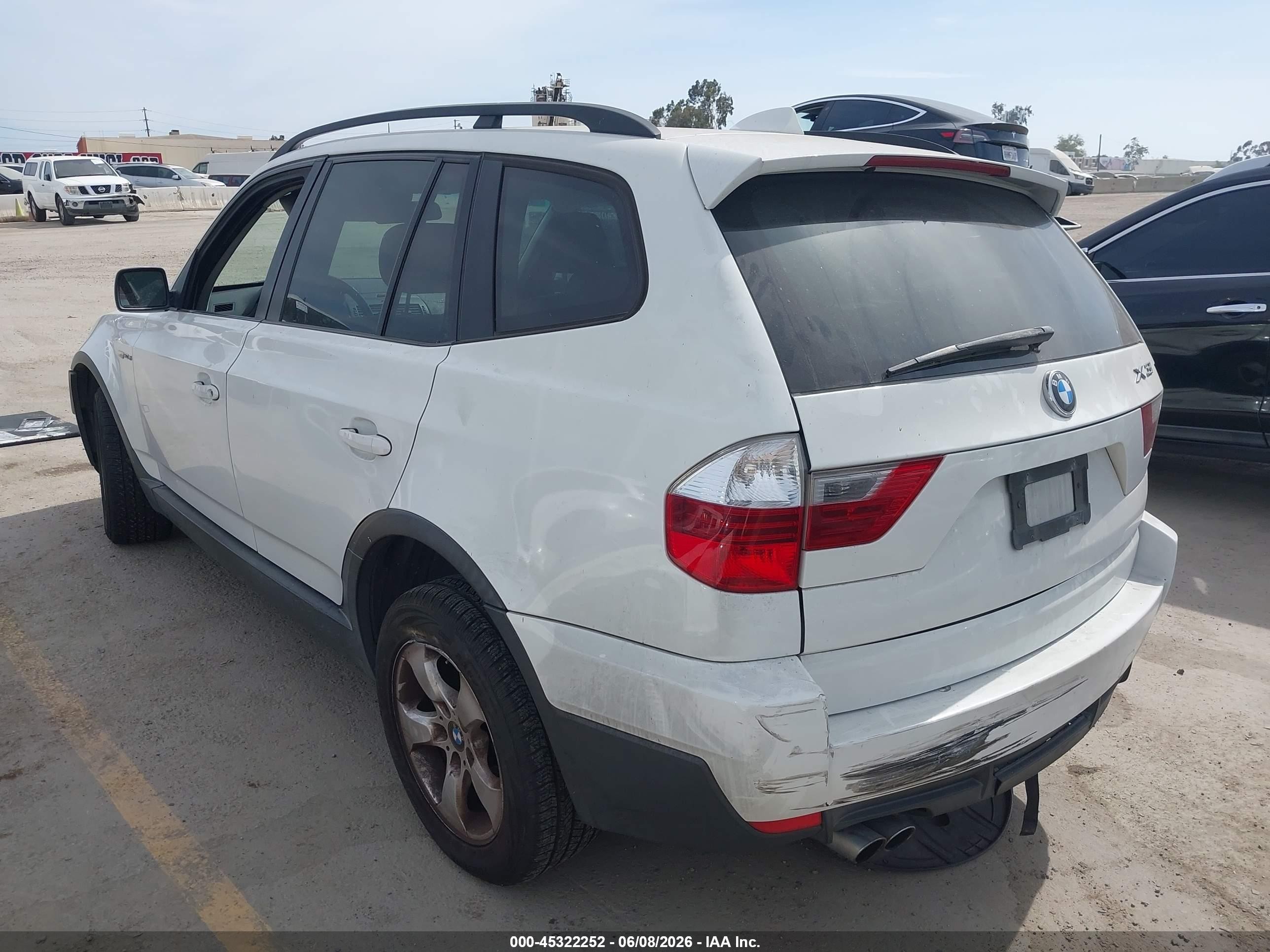 2007 Bmw X3 3.0si White vin: WBXPC93447WF26833