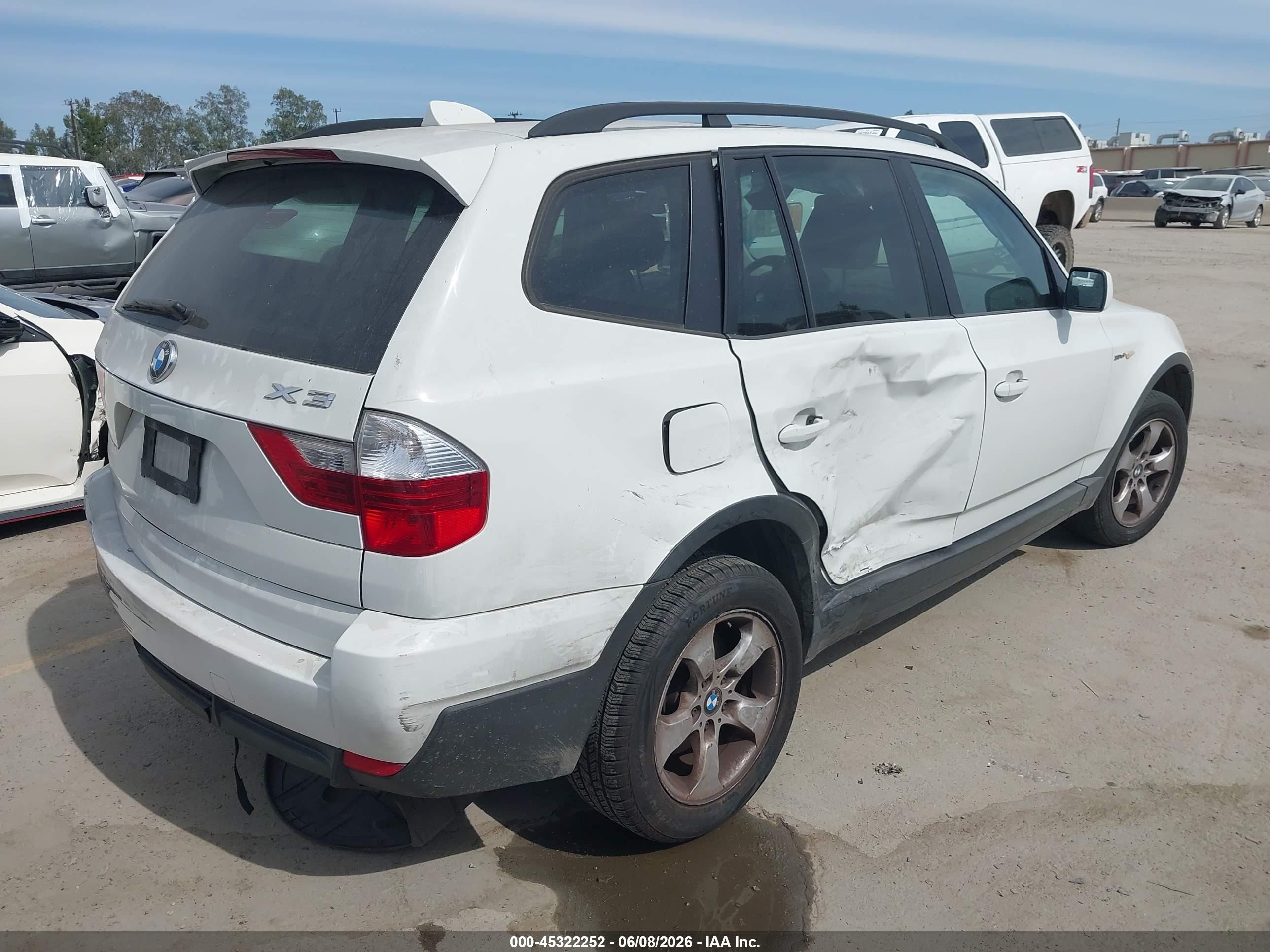 2007 Bmw X3 3.0si White vin: WBXPC93447WF26833