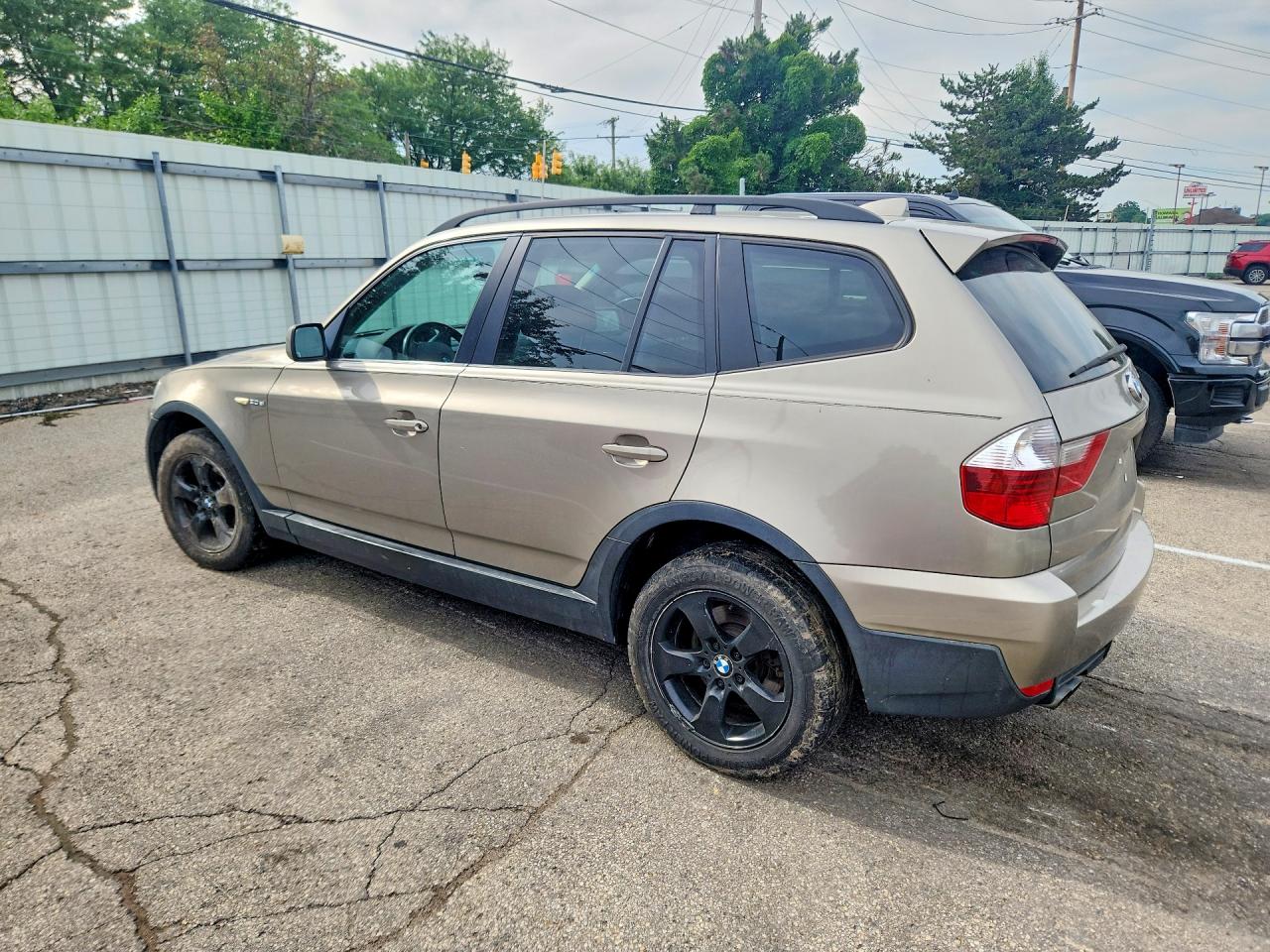 2008 Bmw X3 3.0si Beige vin: WBXPC93448WJ21537