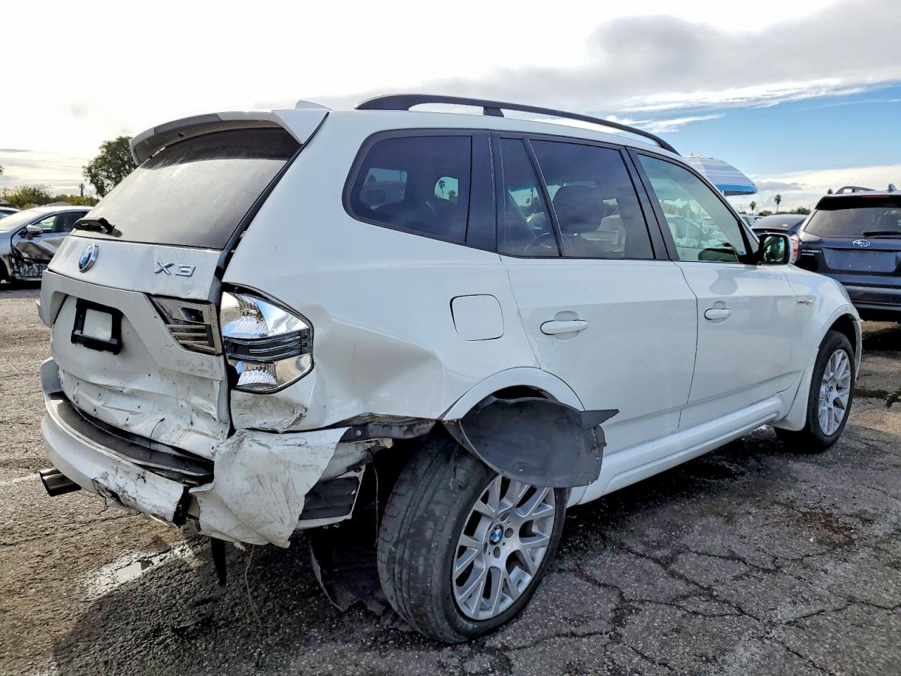2007 Bmw Motorrad X3 White vin: WBXPC93467WF19768