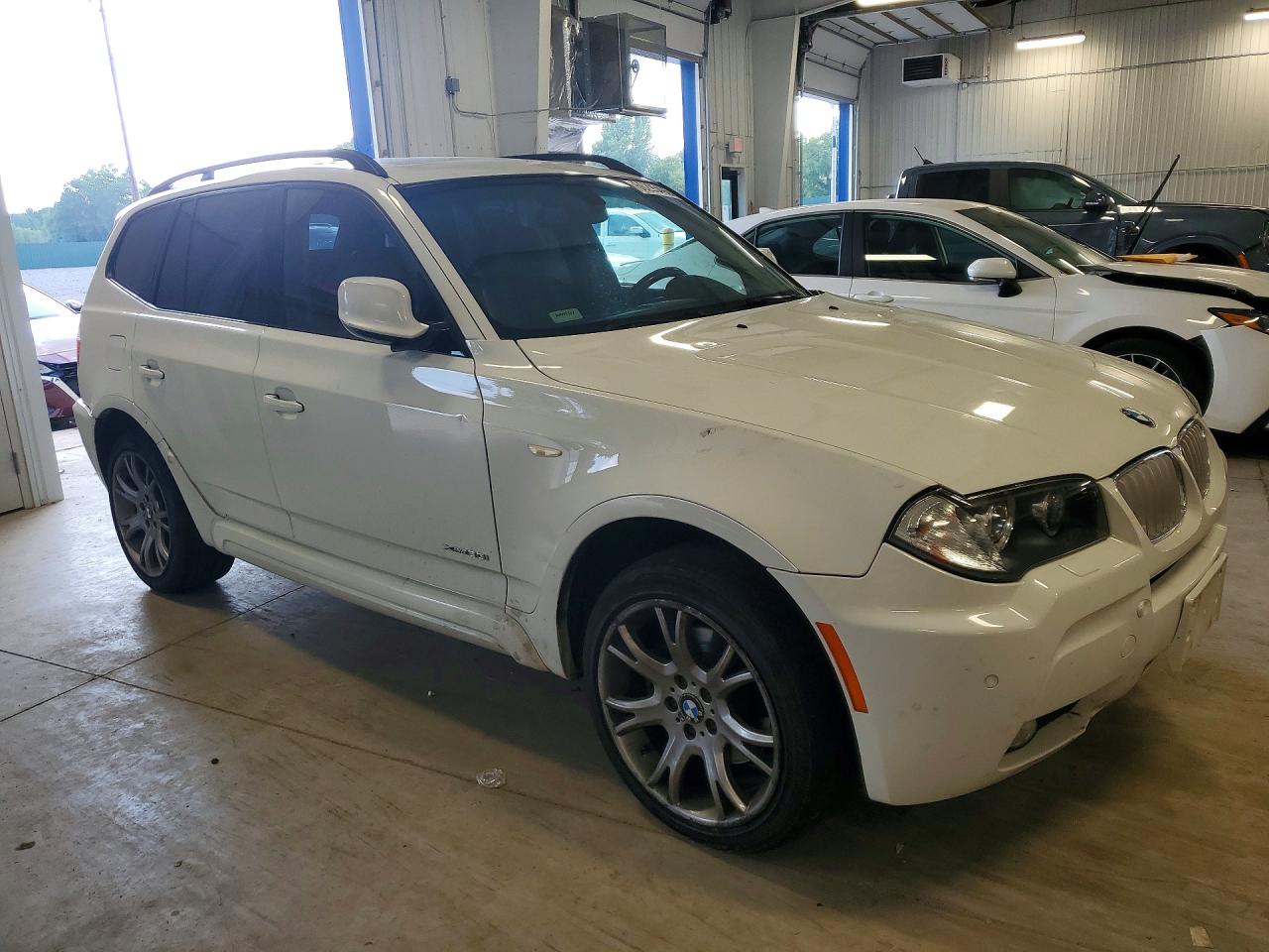 2010 Bmw X3 Xdrive30i Белый vin: WBXPC9C40AWJ39877