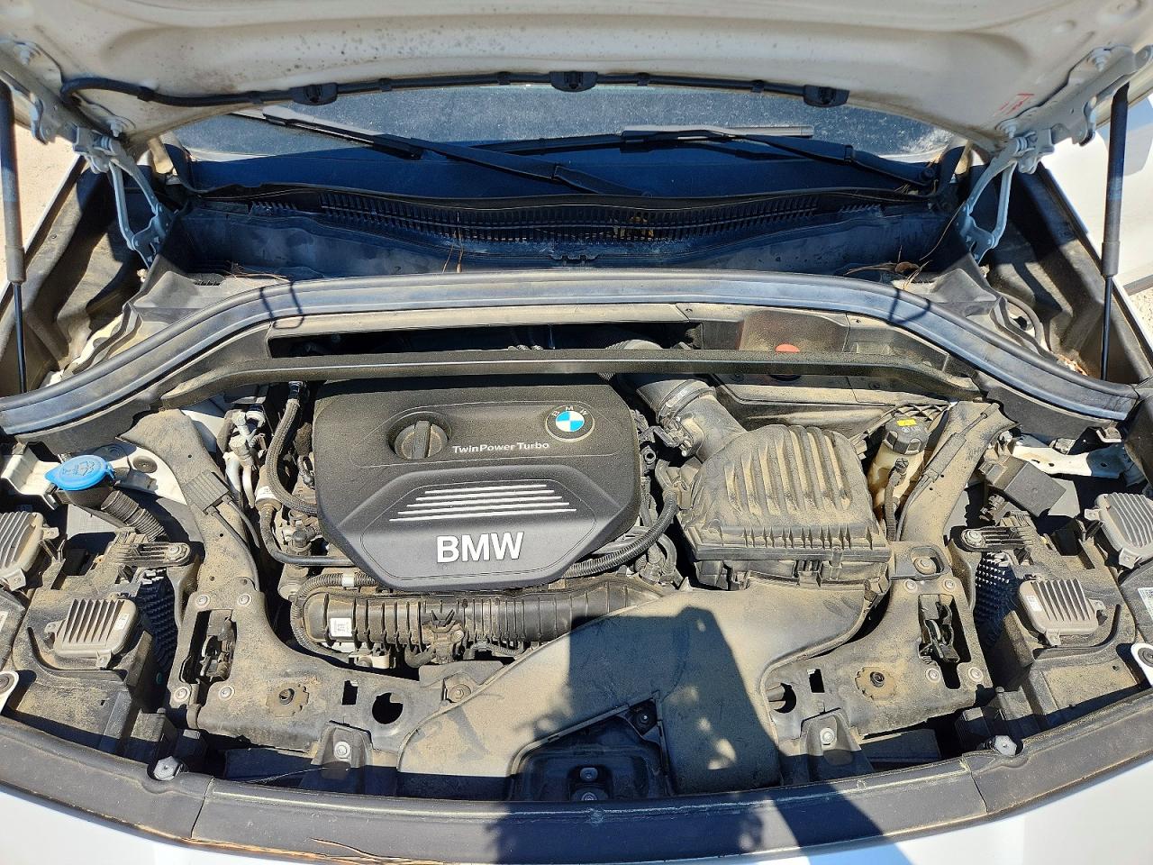 2018 Bmw X2 Sdrive28i Белый vin: WBXYJ3C34JEB38027