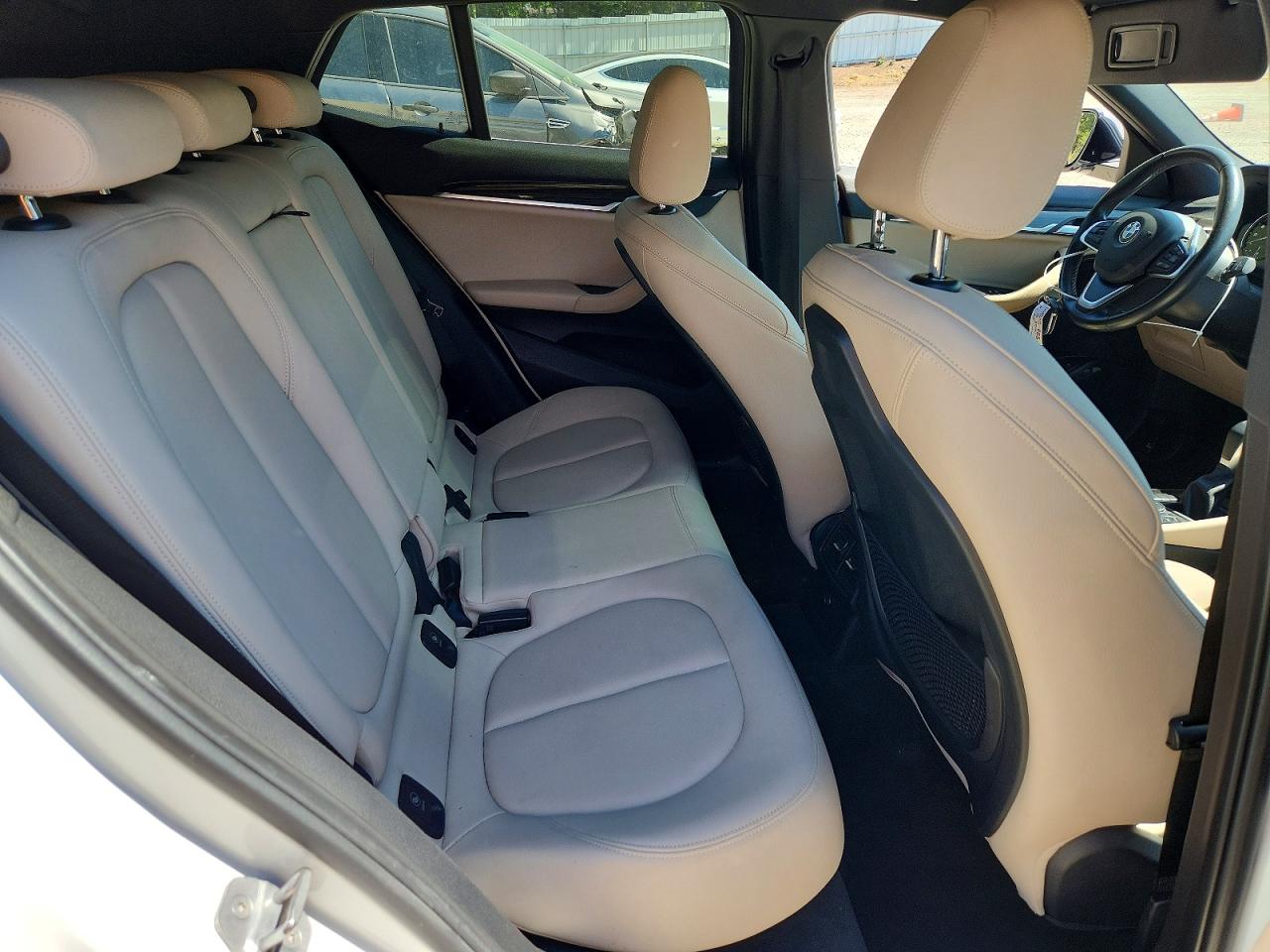 2018 Bmw X2 Sdrive28i Белый vin: WBXYJ3C34JEB38027