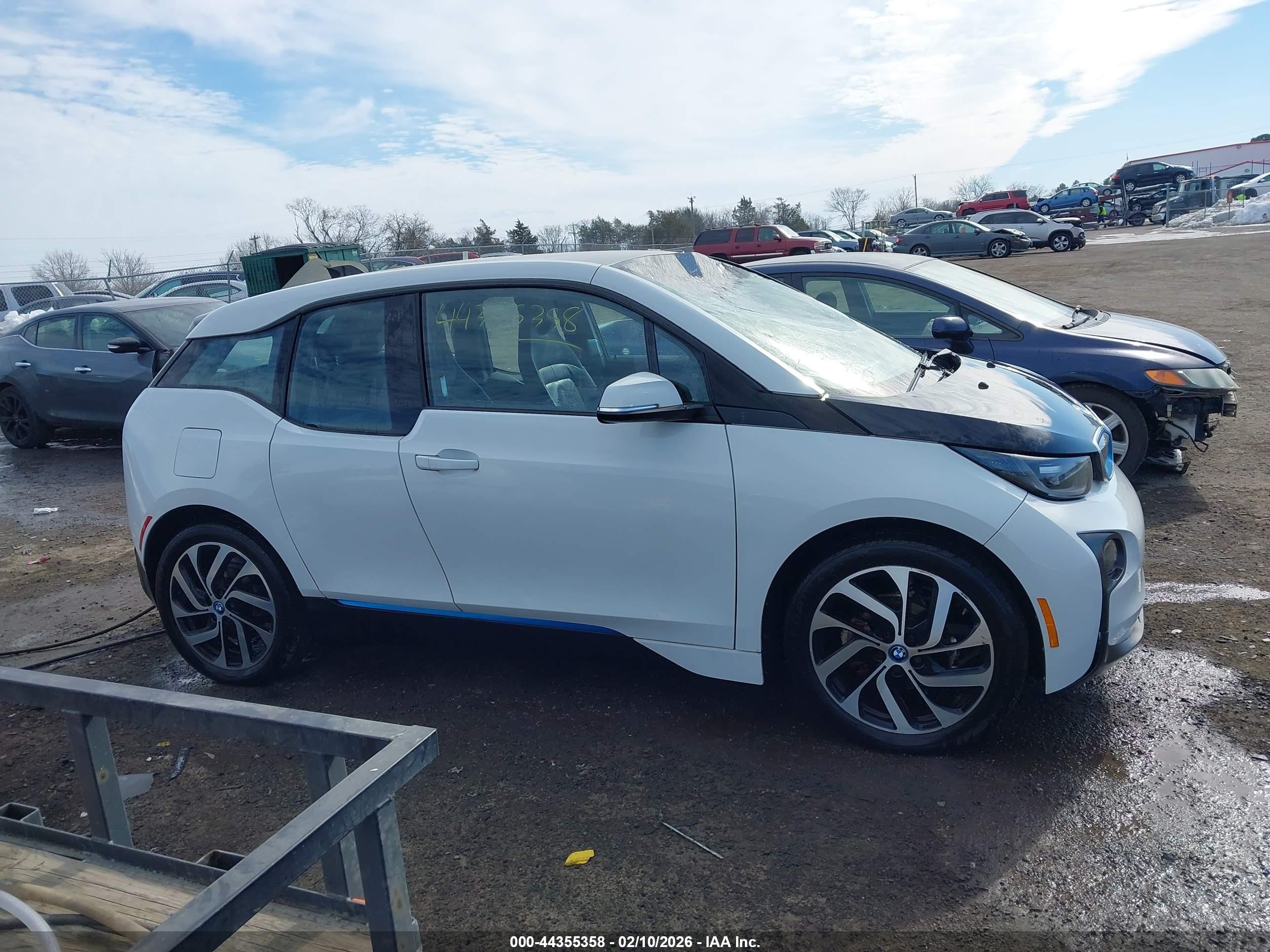 2015 Bmw I3   White vin: WBY1Z2C52FV286358