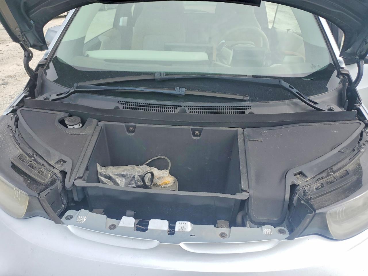 2014 Bmw I3 Bev Серебряный vin: WBY1Z2C53EV284326