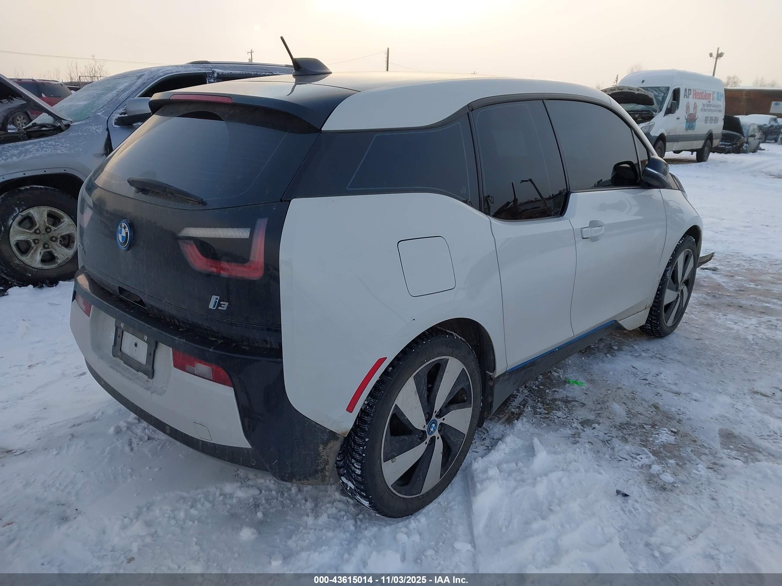 2015 Bmw I3   White vin: WBY1Z2C54FV287382