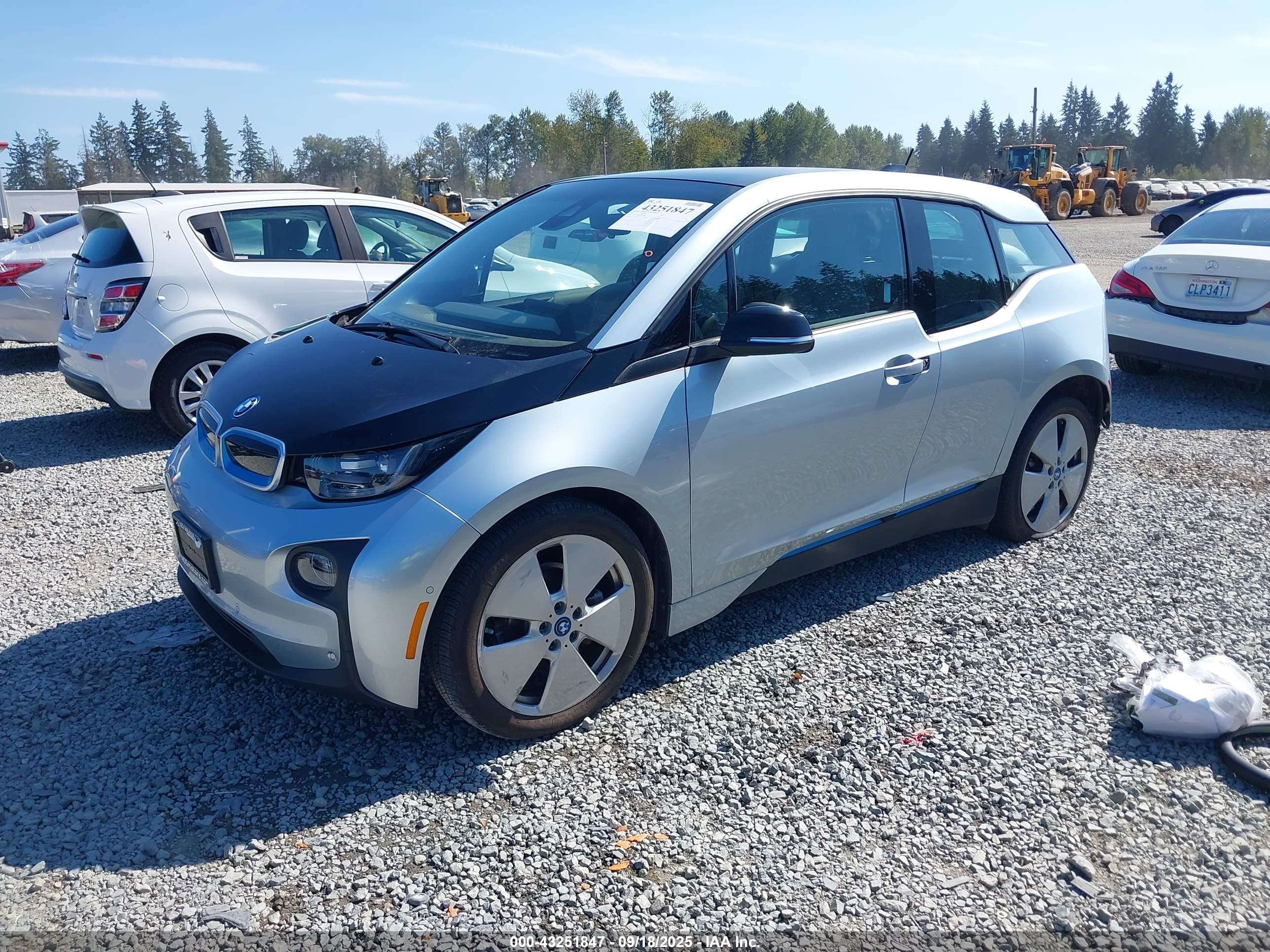 2015 Bmw I3 Base W/range Extender Серебряный vin: WBY1Z4C53FV279088
