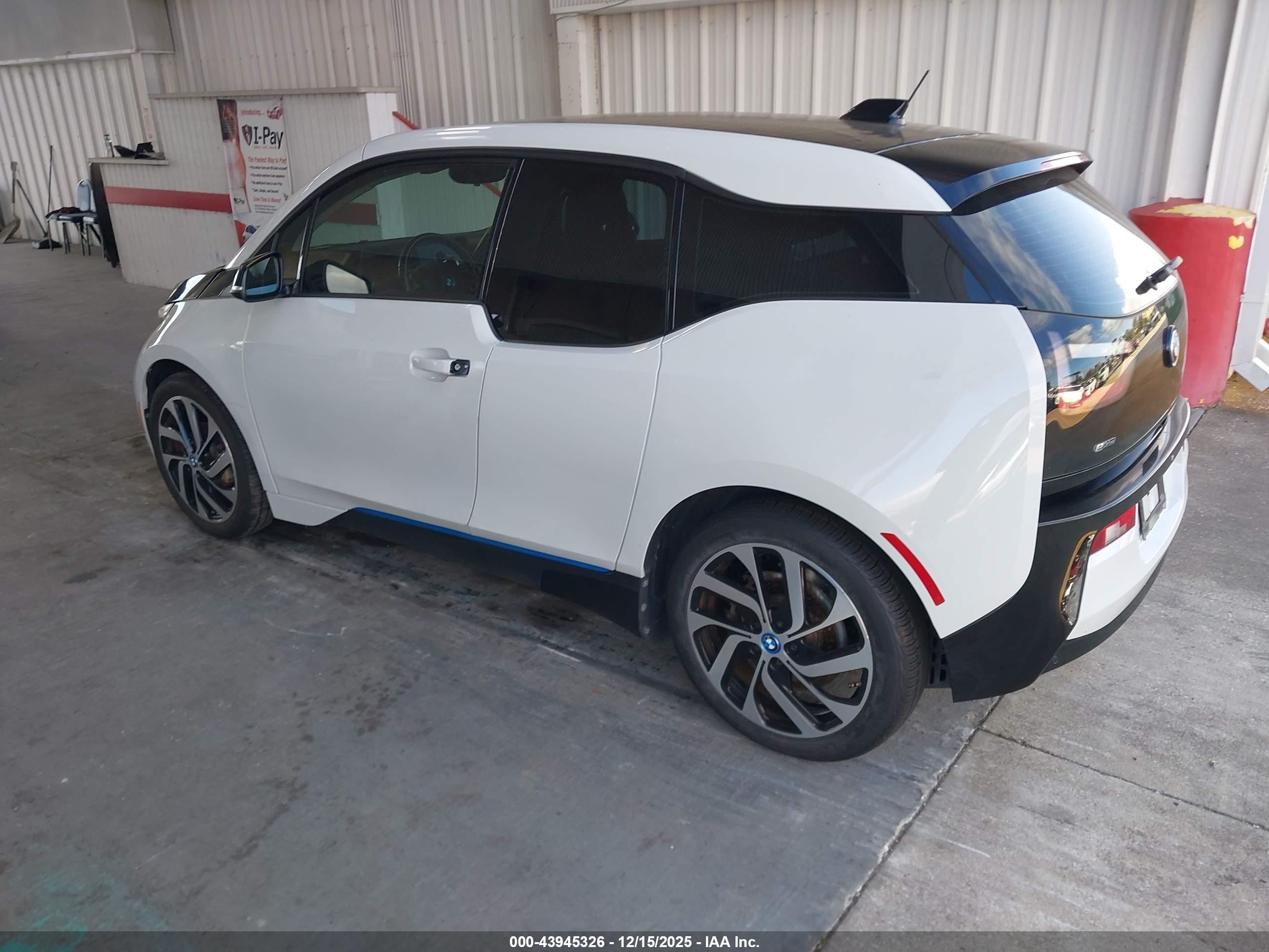2015 Bmw I3 Base W/range Extender Белый vin: WBY1Z4C54FV503324