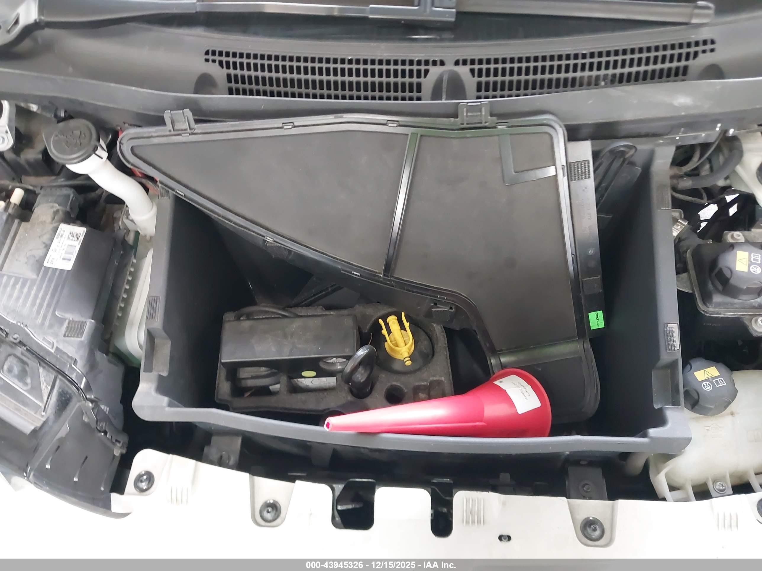 2015 Bmw I3 Base W/range Extender Белый vin: WBY1Z4C54FV503324