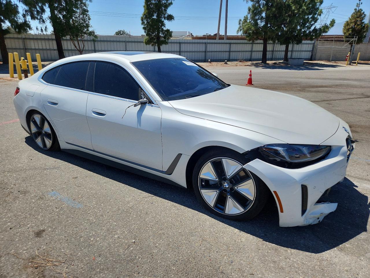 2025 Bmw I4 Edrive 40 Белый vin: WBY23HD02SFV79130