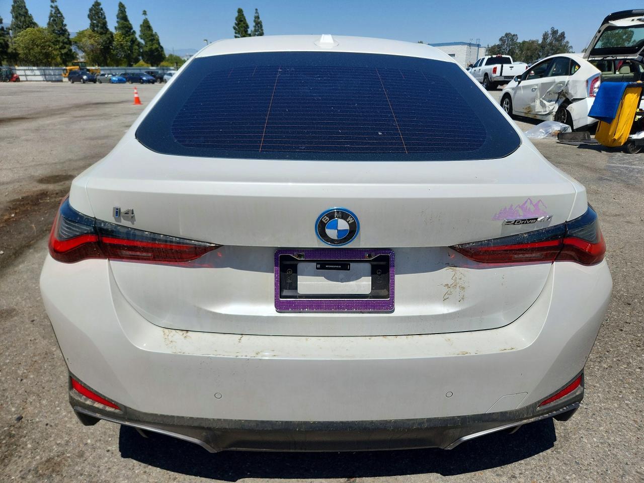 2025 Bmw I4 Edrive 40 Белый vin: WBY23HD02SFV79130