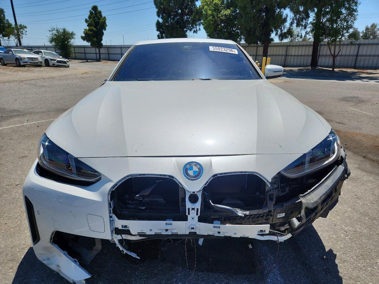 2025 Bmw I4 Edrive 40 Белый vin: WBY23HD02SFV79130