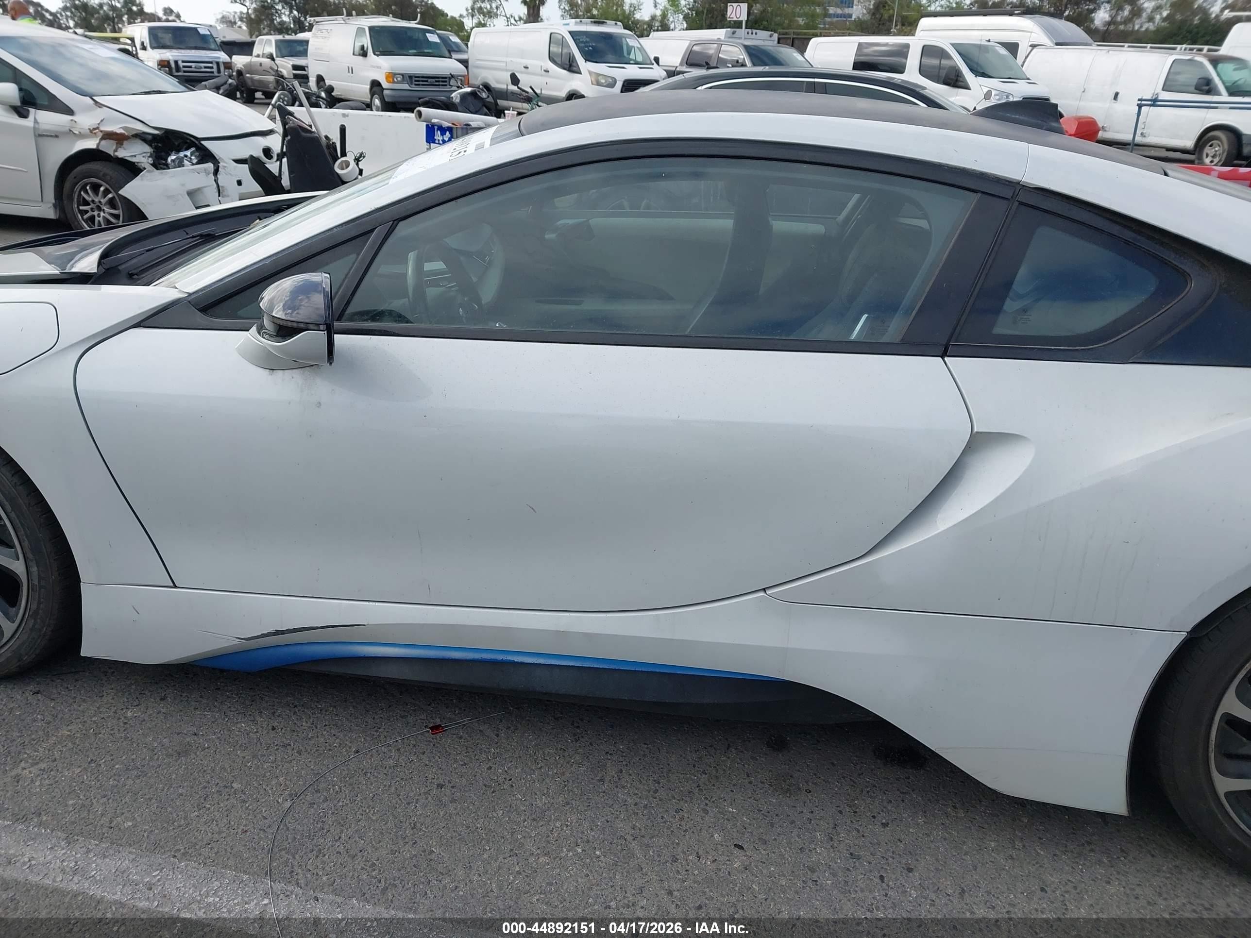 2014 Bmw I8 White vin: WBY2Z2C52EVX64376
