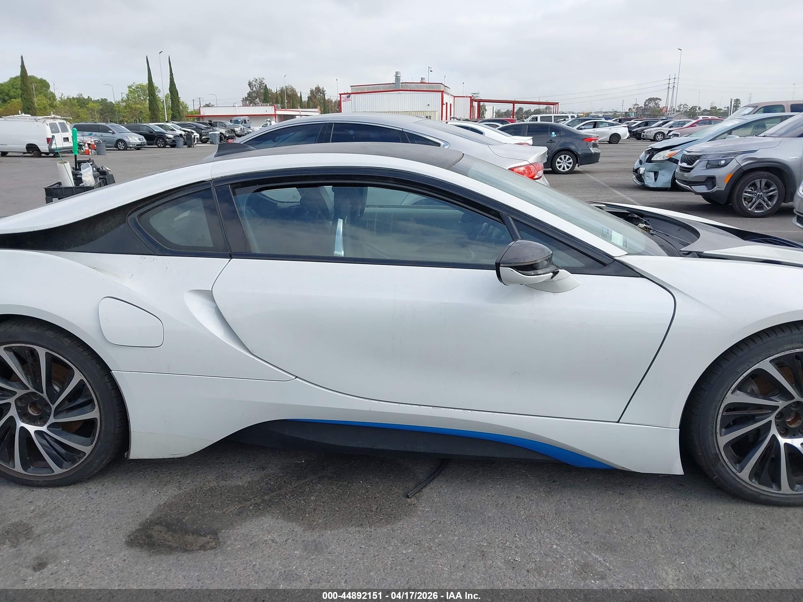 2014 Bmw I8 White vin: WBY2Z2C52EVX64376