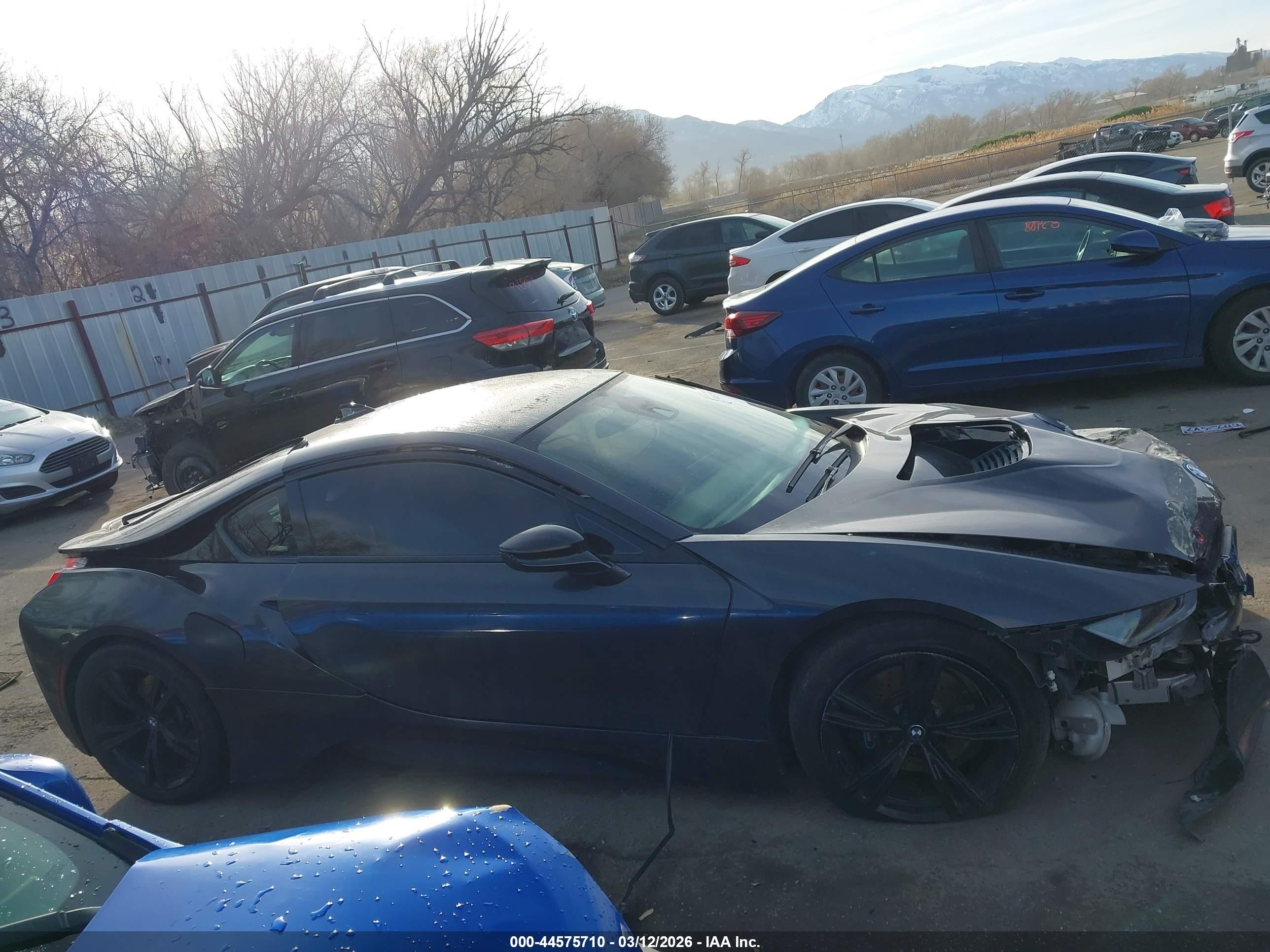 2014 Bmw I8   Серый vin: WBY2Z2C53EVX64242