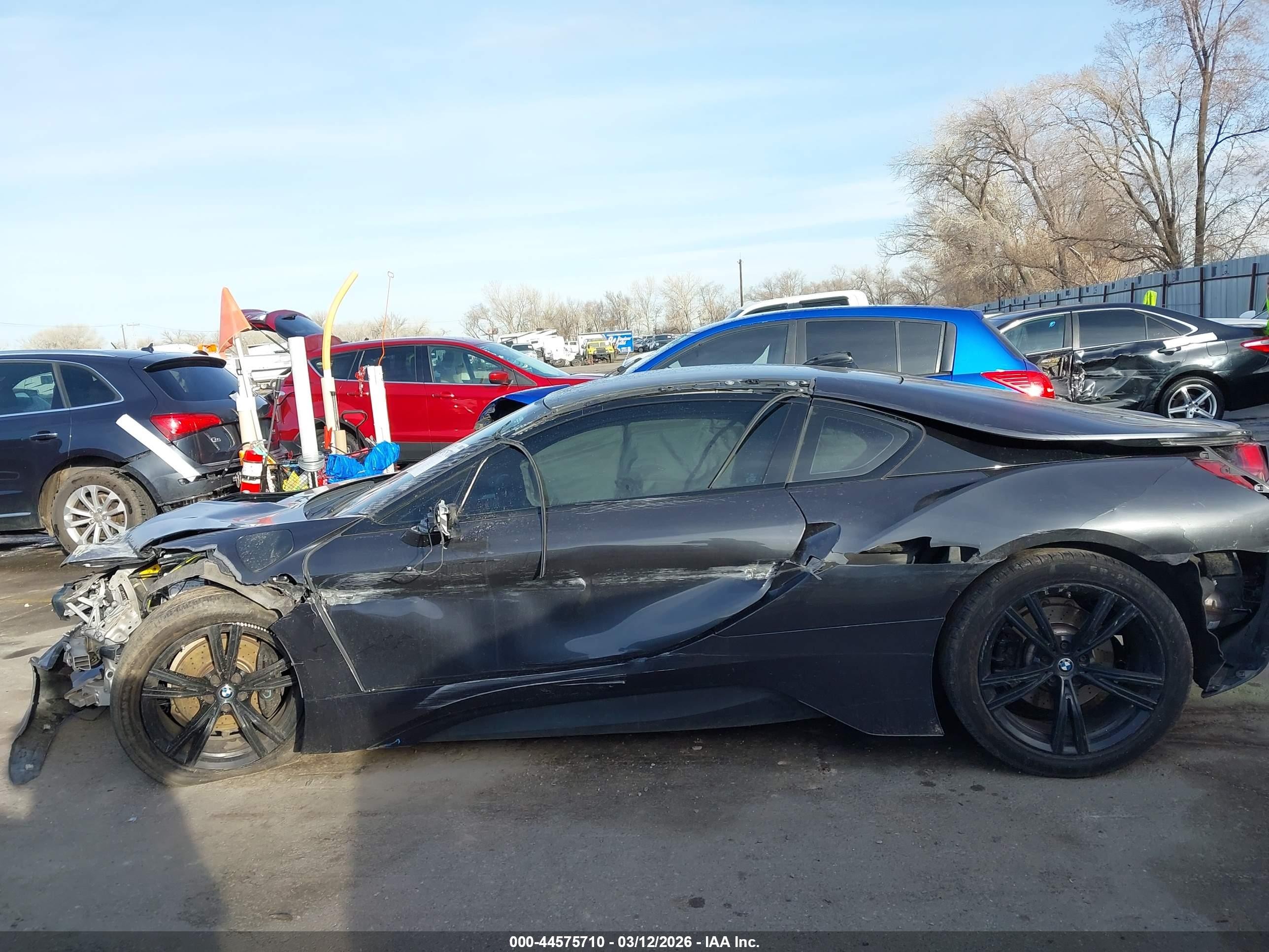 2014 Bmw I8   Серый vin: WBY2Z2C53EVX64242