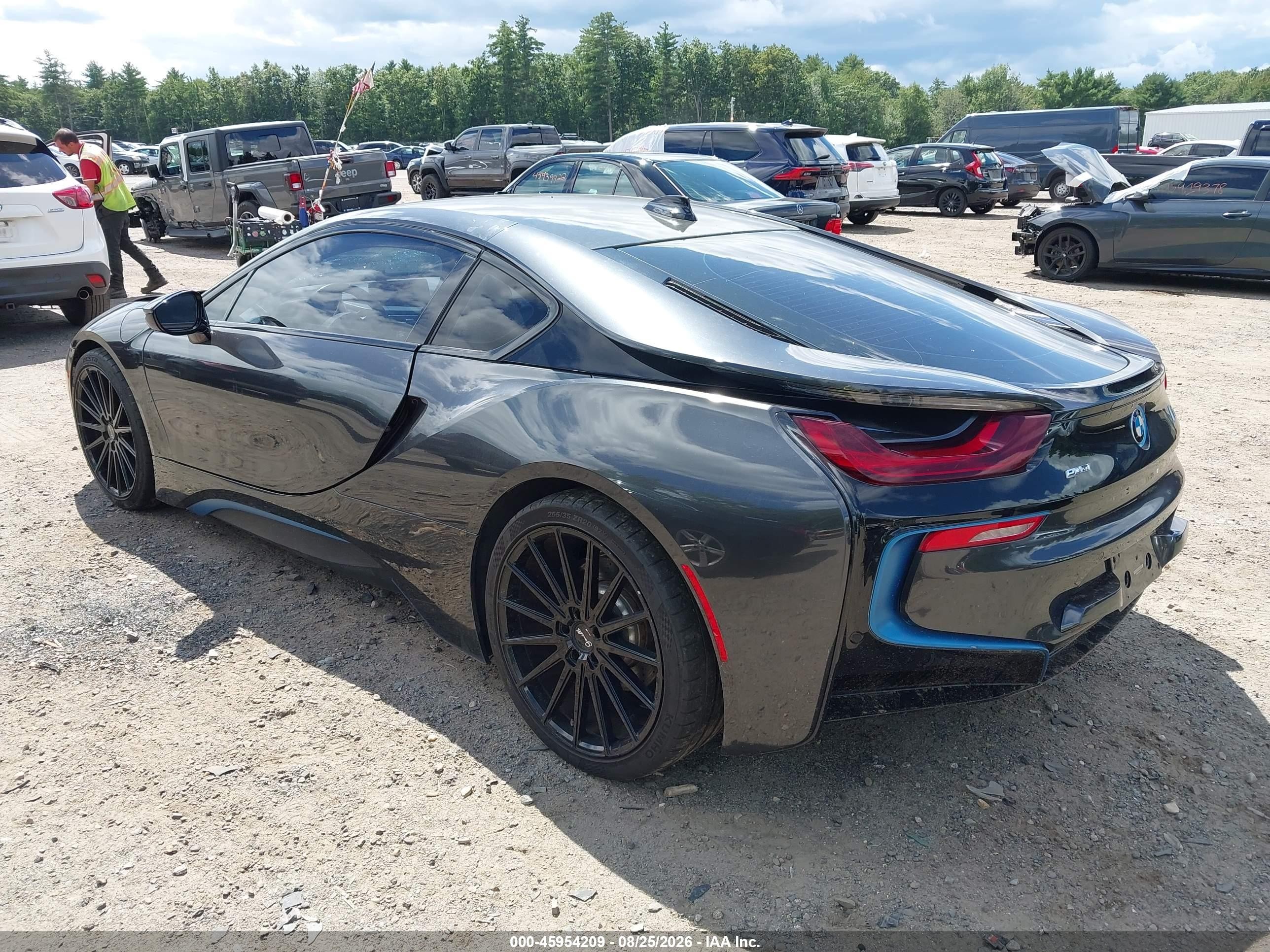 2015 Bmw I8   Черный vin: WBY2Z2C53FV392113