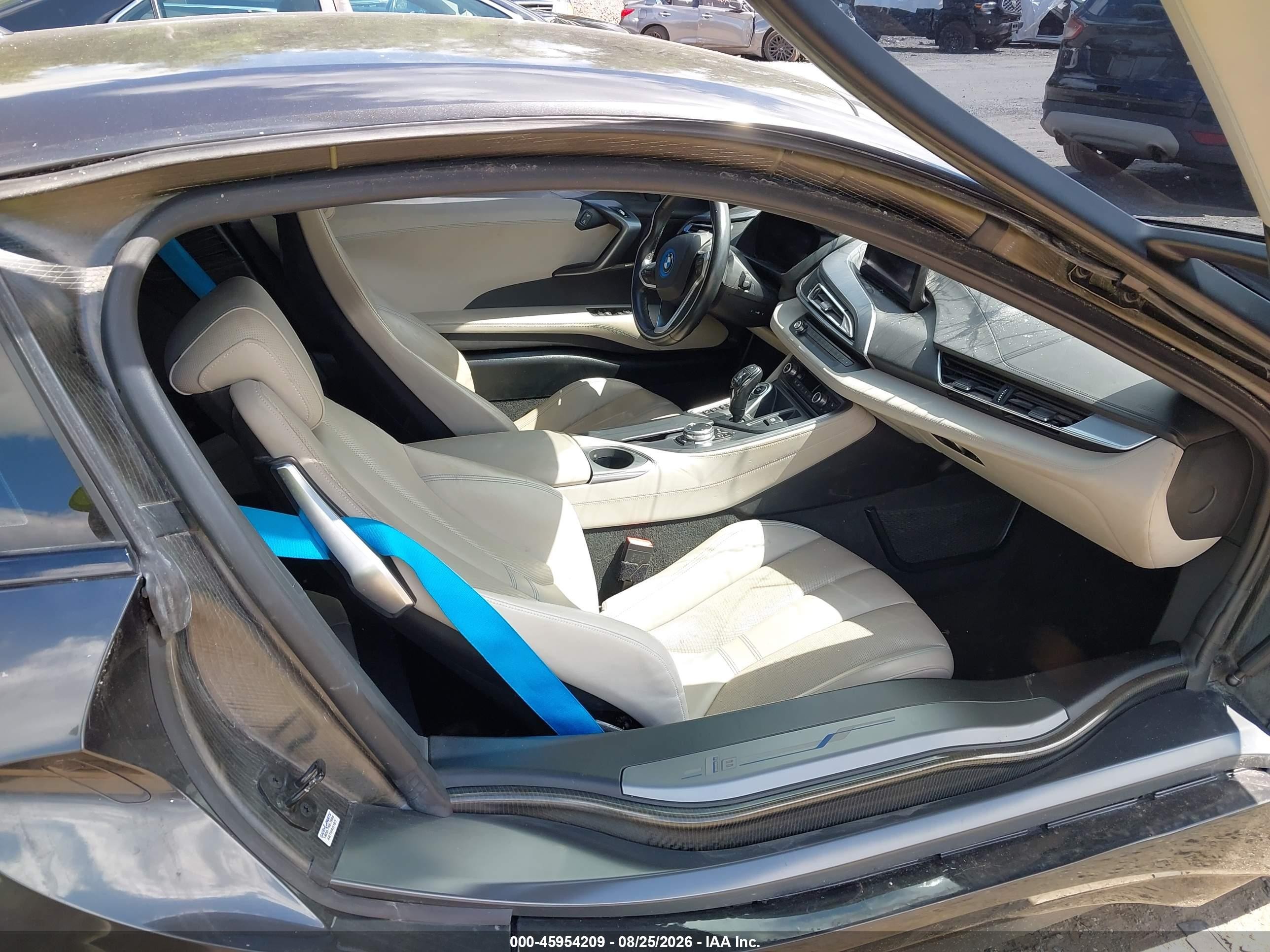 2015 Bmw I8   Черный vin: WBY2Z2C53FV392113
