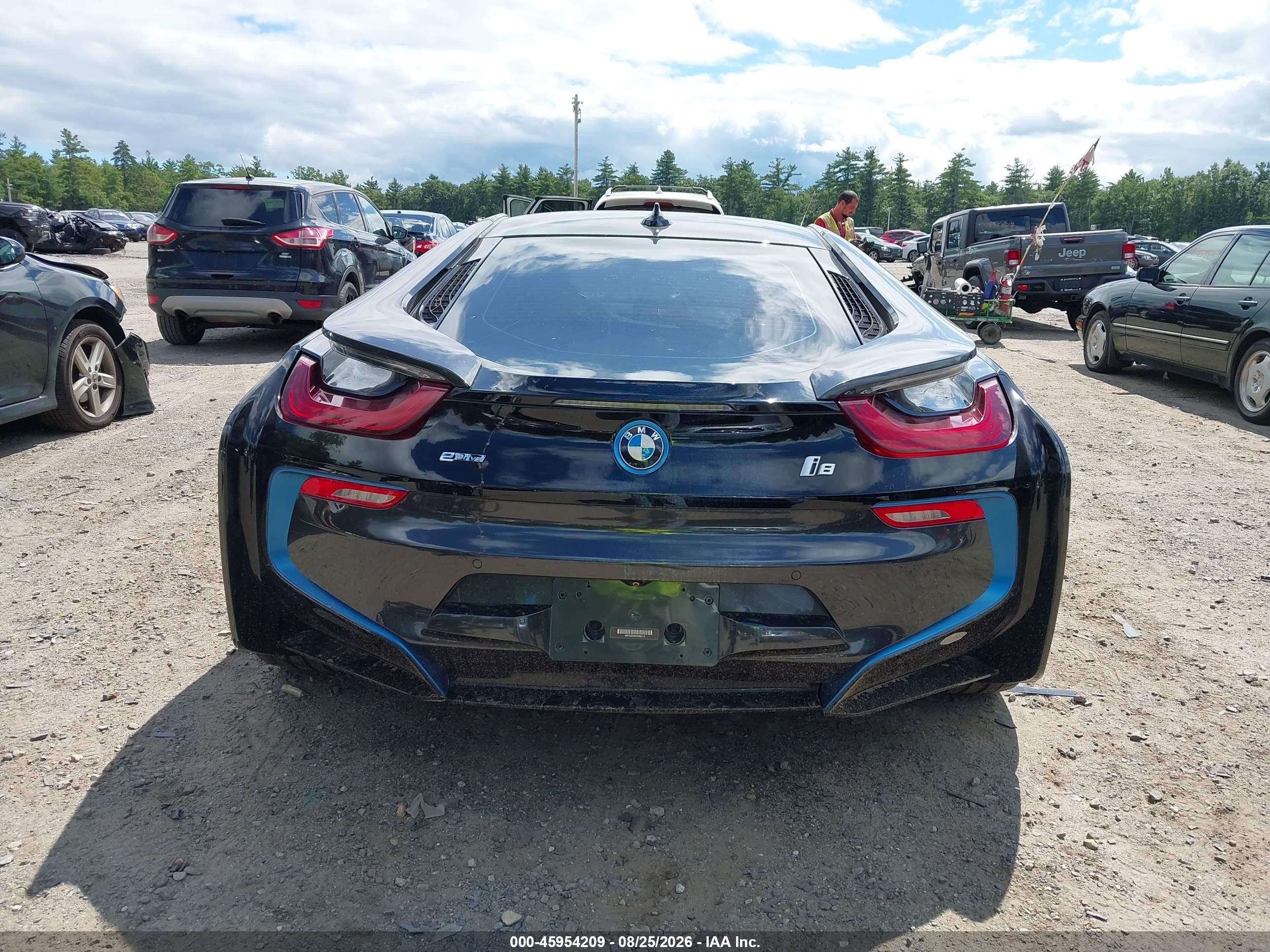 2015 Bmw I8   Черный vin: WBY2Z2C53FV392113