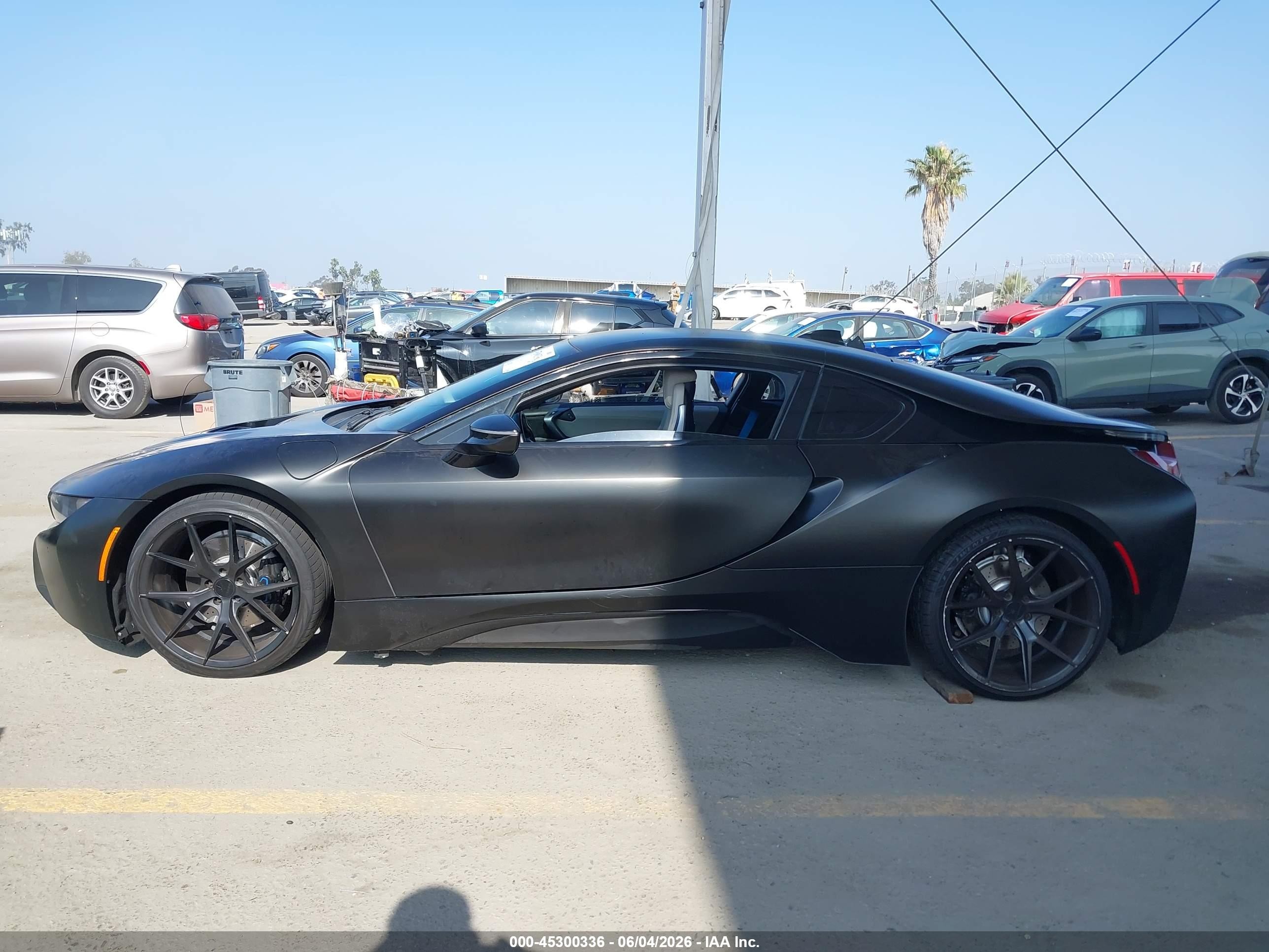 2014 Bmw I8   Black vin: WBY2Z2C55EVX64808