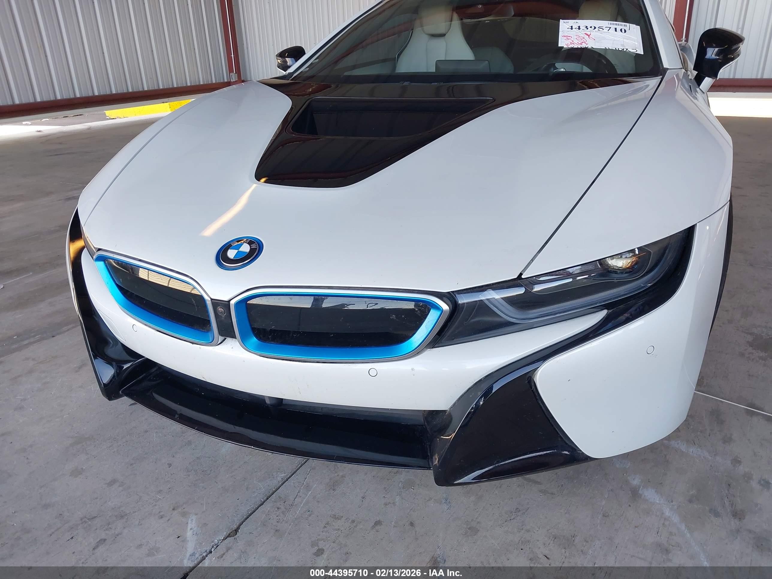 2014 Bmw I8   White vin: WBY2Z2C56EVX64879